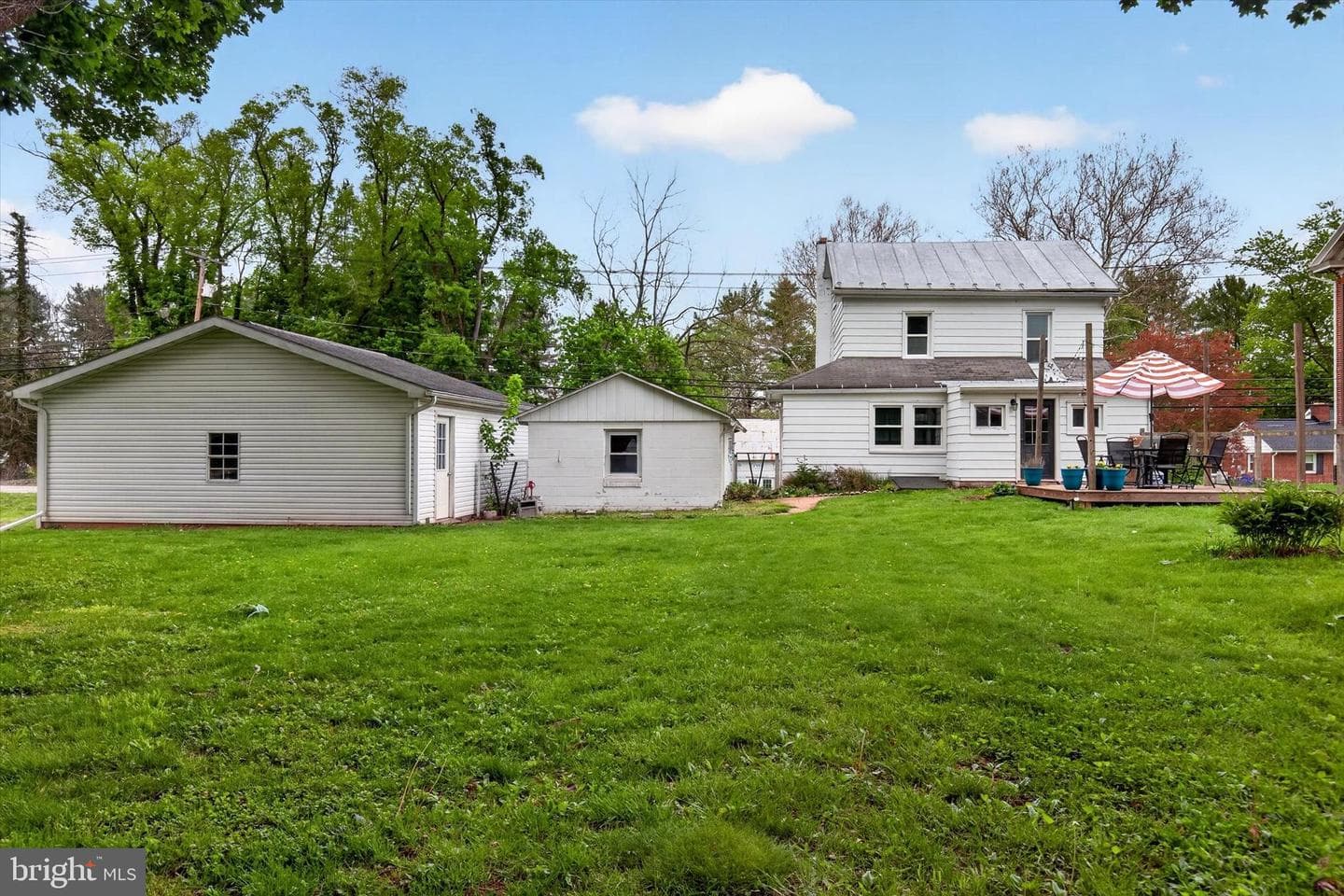 1552 Main Street photo 18