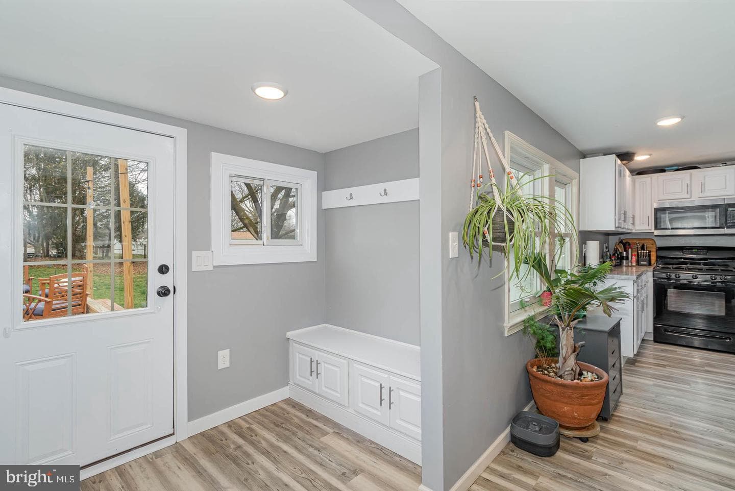 1552 Main Street photo 7