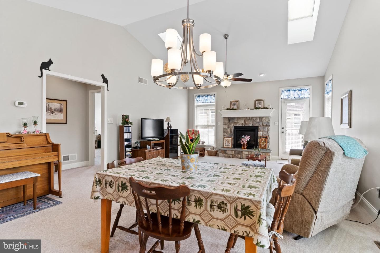 1635 Shady Maple Court photo 13