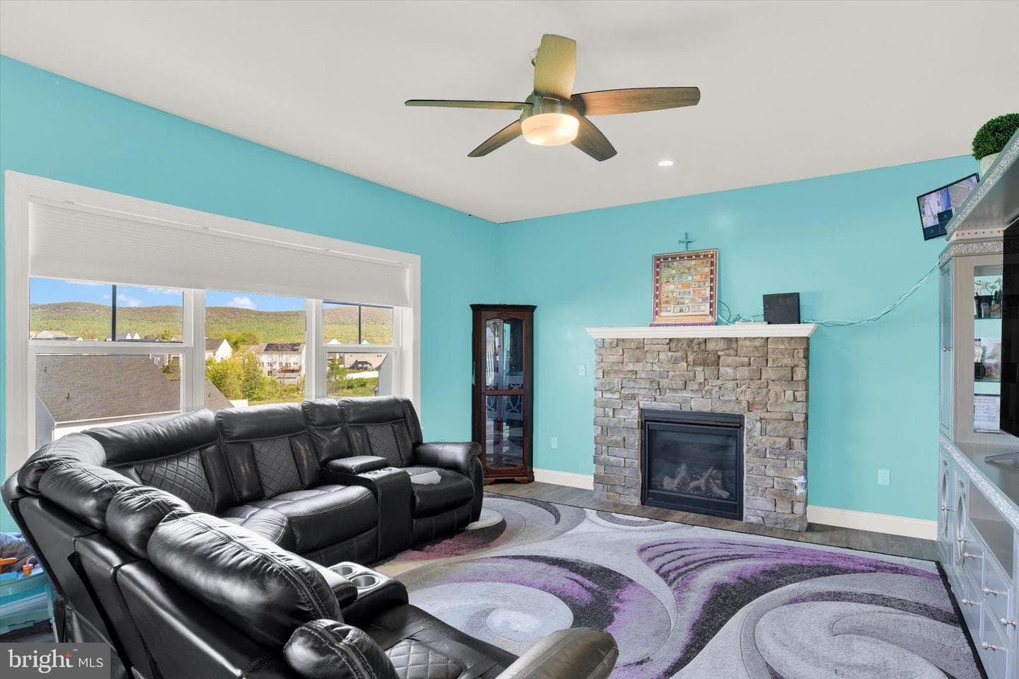 105 S South Mountain Drive photo 9