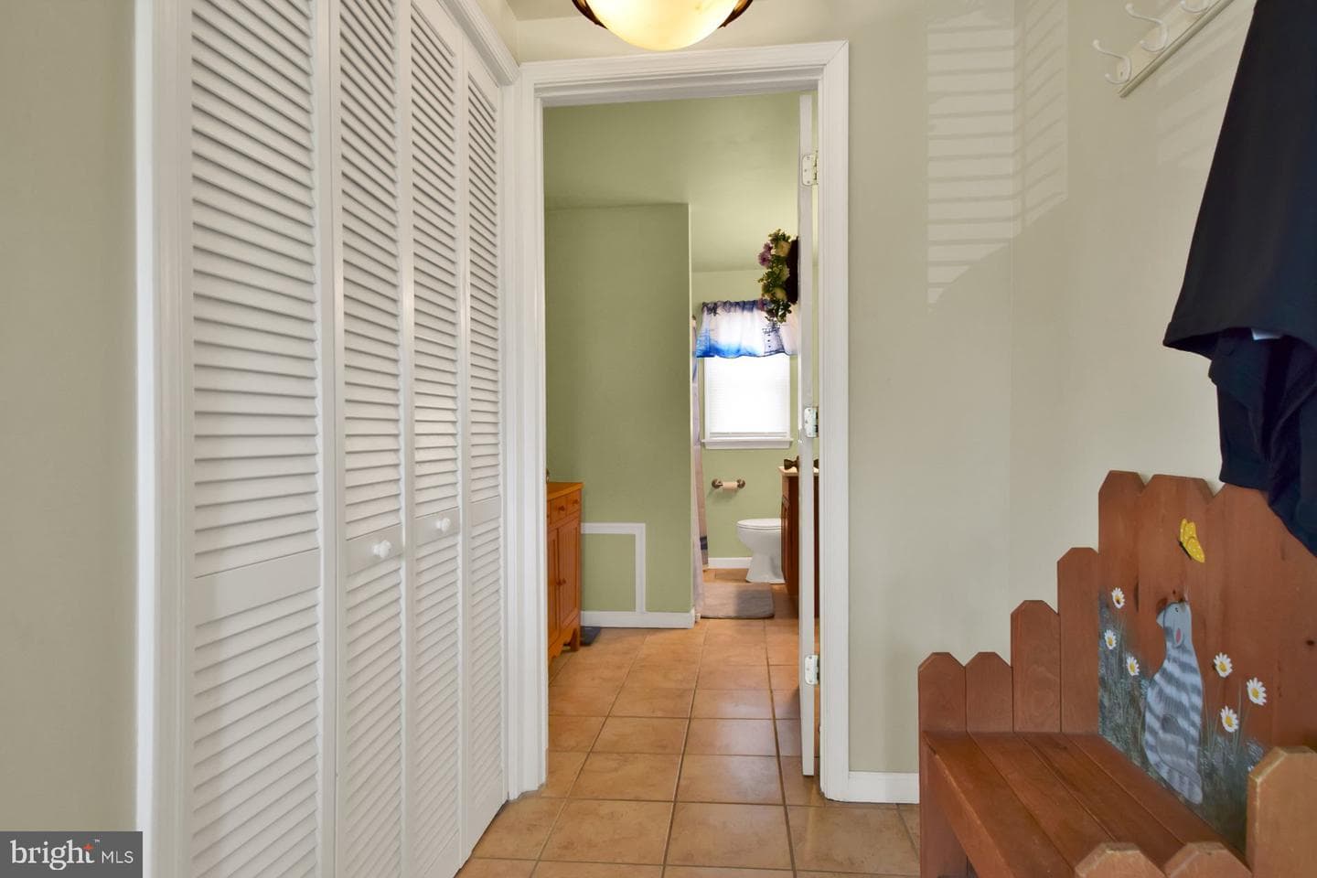 408 Penn Street S photo 11