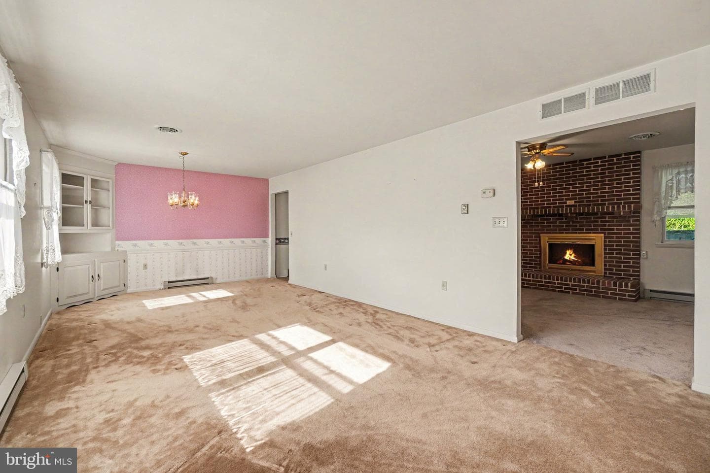 280 Shatto Drive photo 3