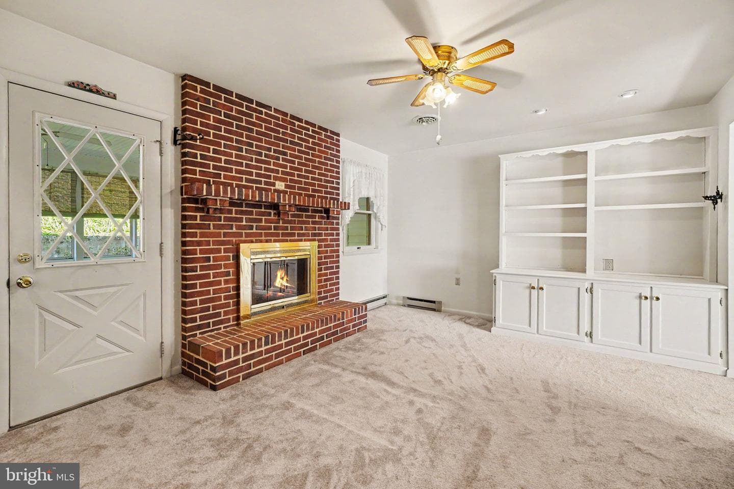280 Shatto Drive photo 6