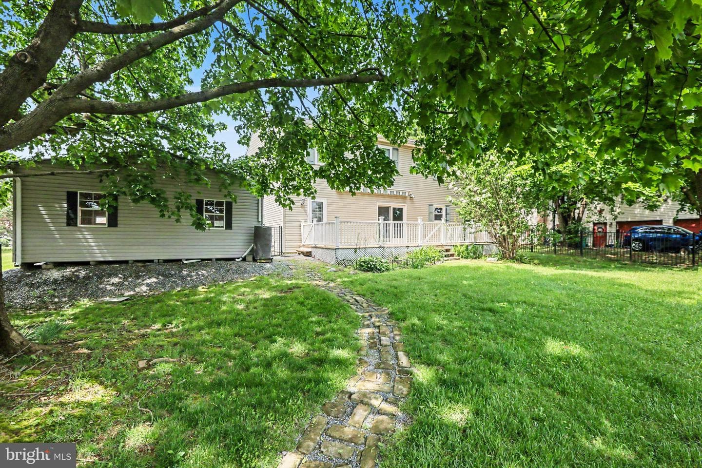 65 Fairview Street photo 29