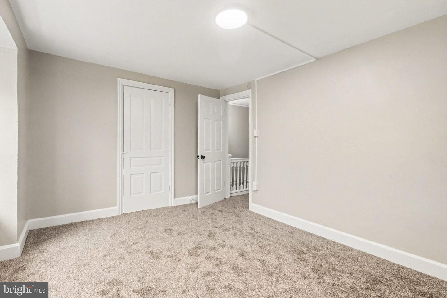 108 W Pomfret Street photo 18