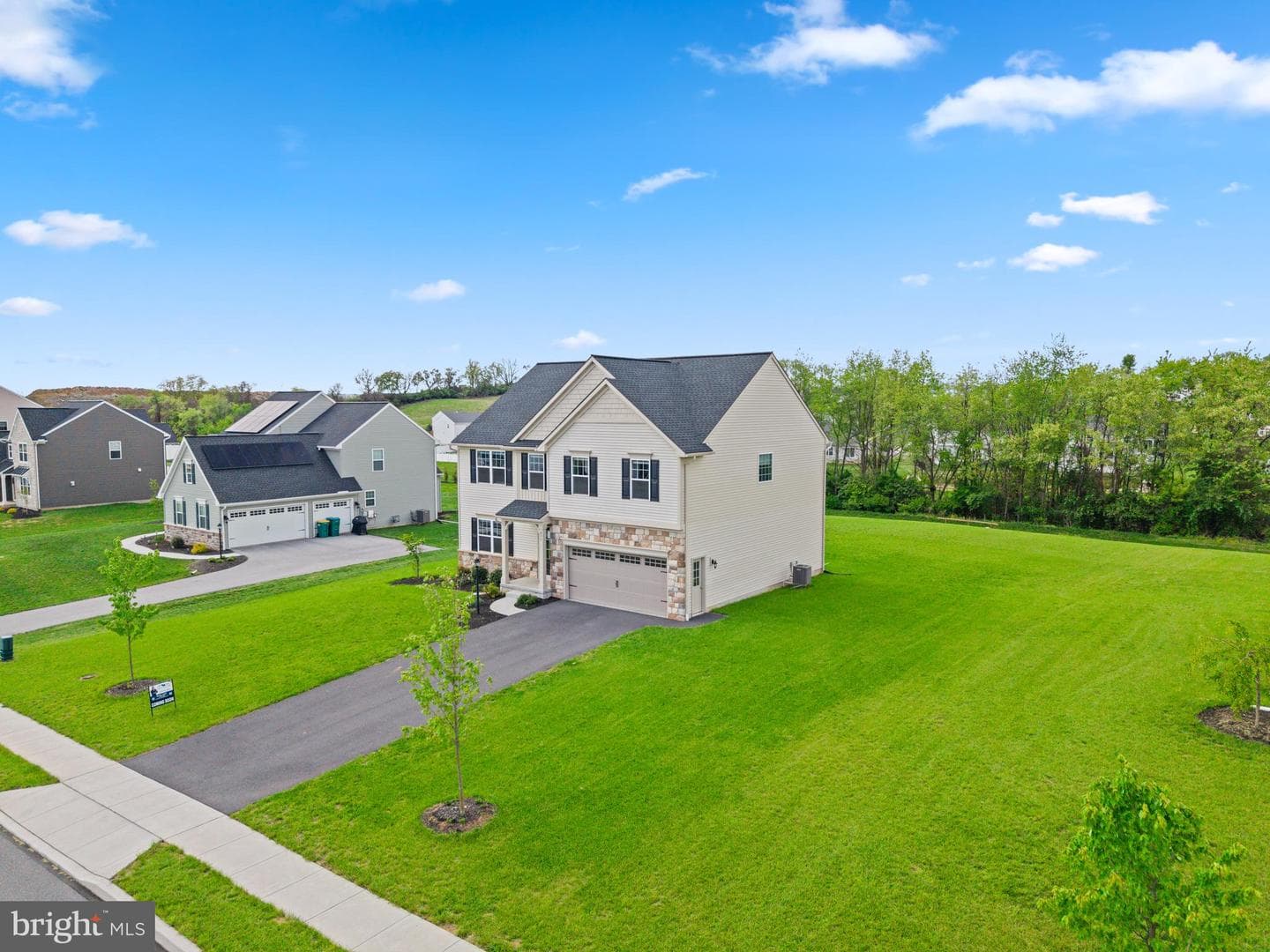 875 Ashfield Drive, Carlisle