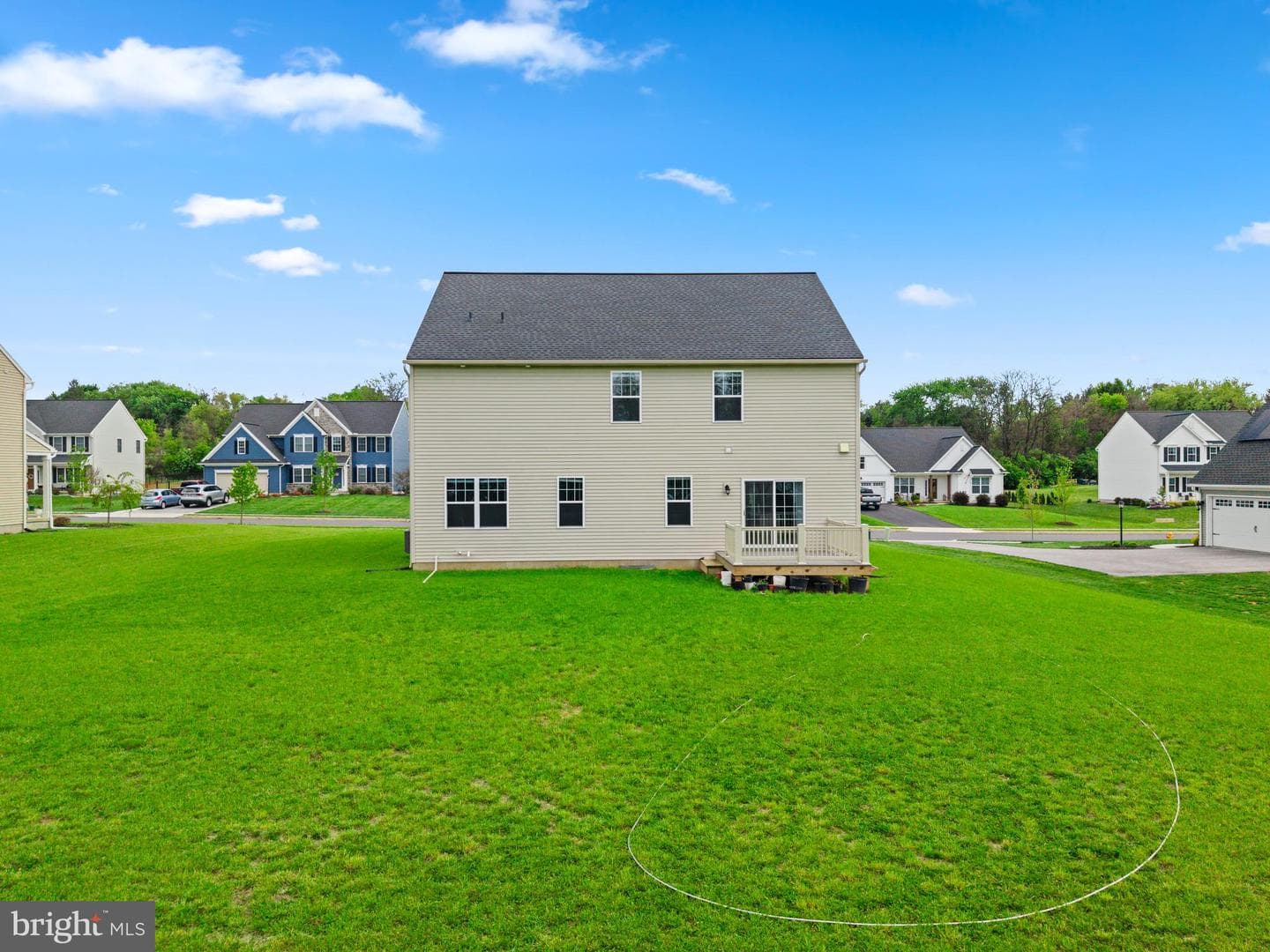 875 Ashfield Drive photo 4