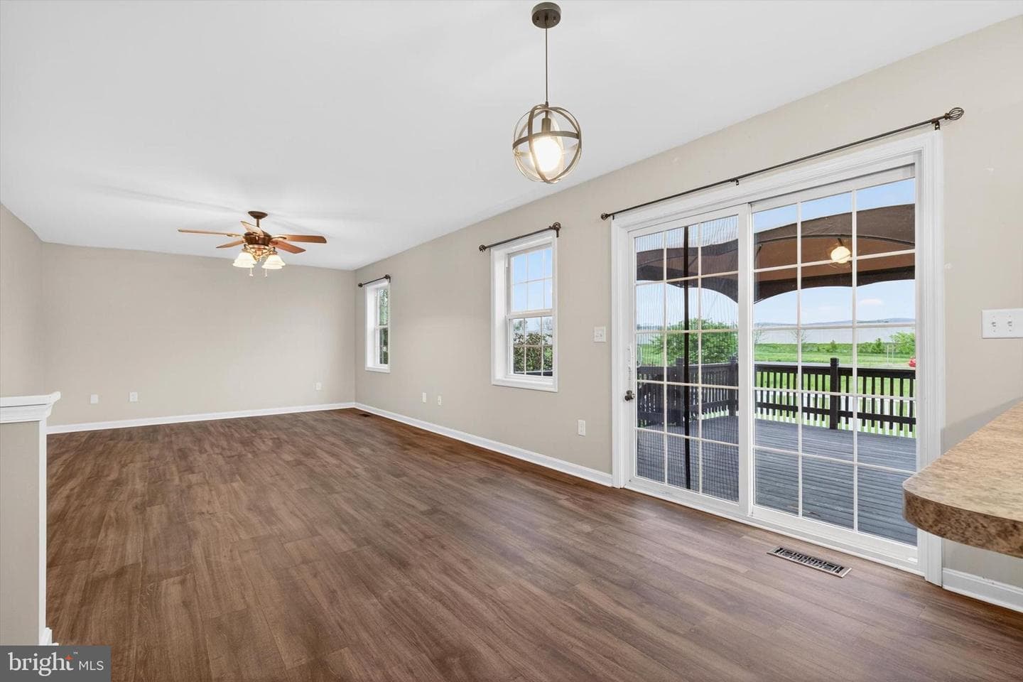 23 Princeton Drive photo 12