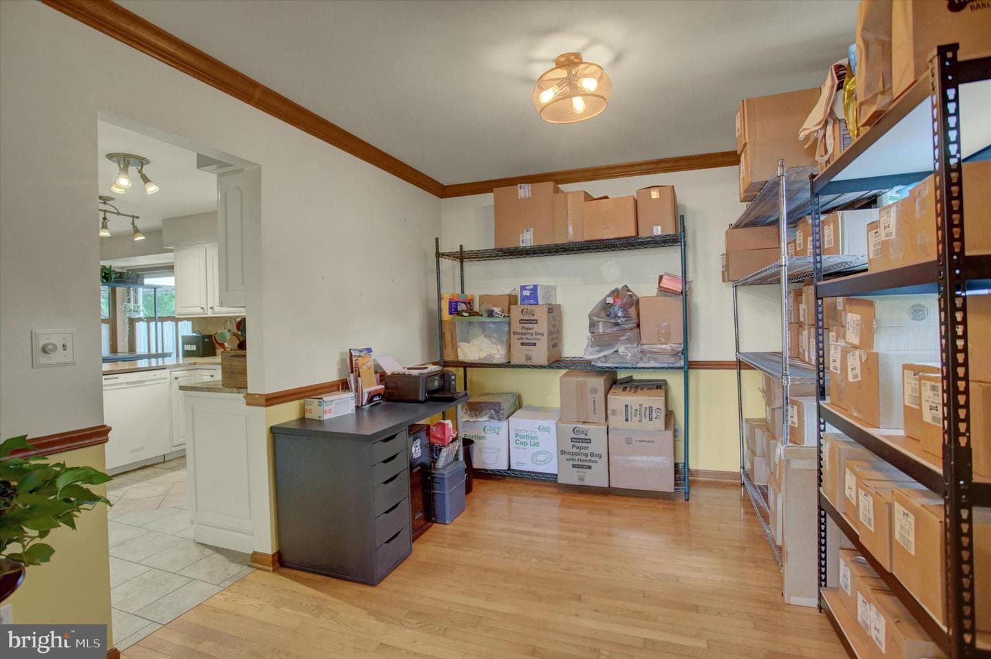 64 Diller Drive photo 23