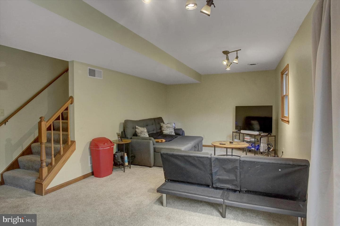 64 Diller Drive photo 41