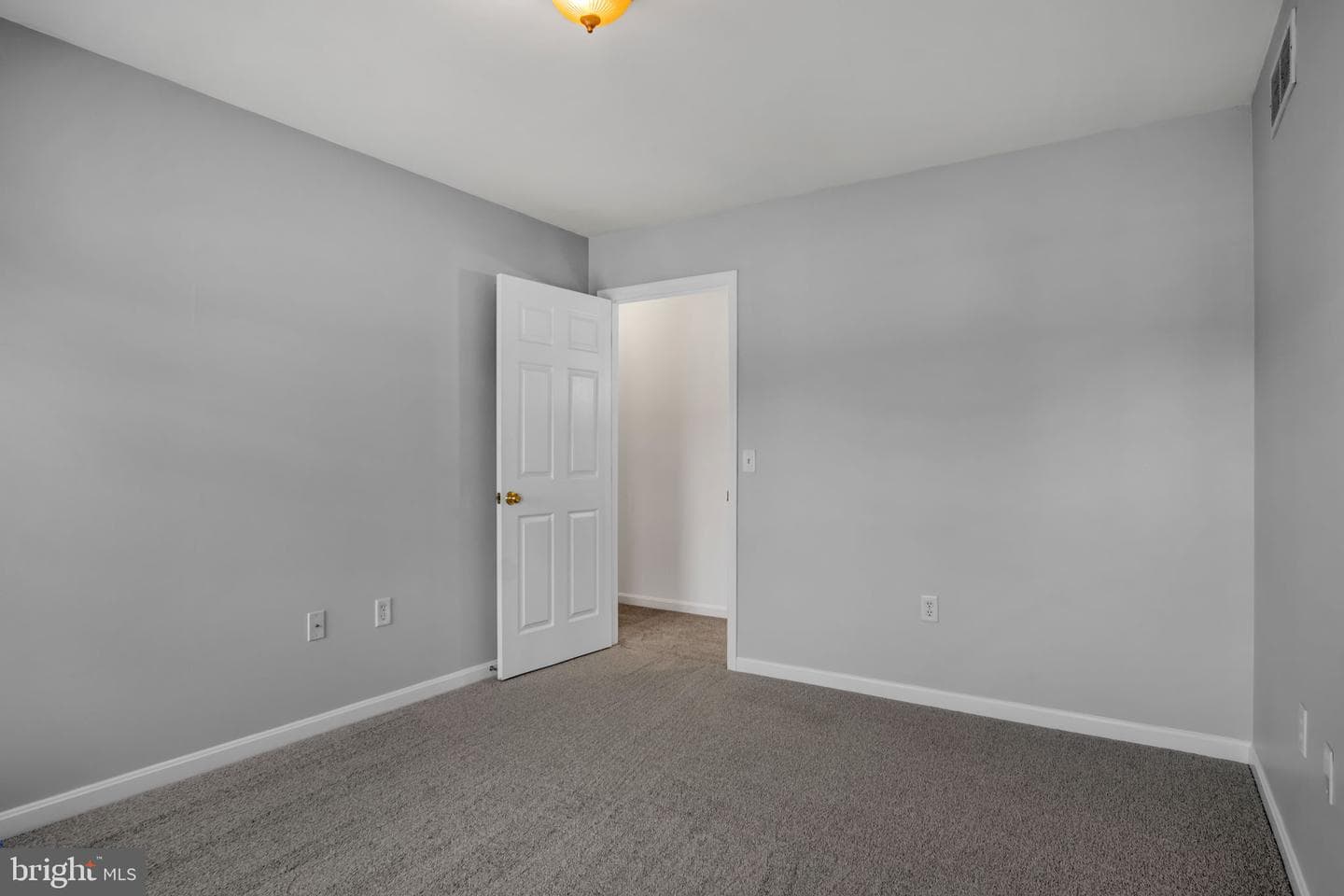 5 Meade Drive photo 18