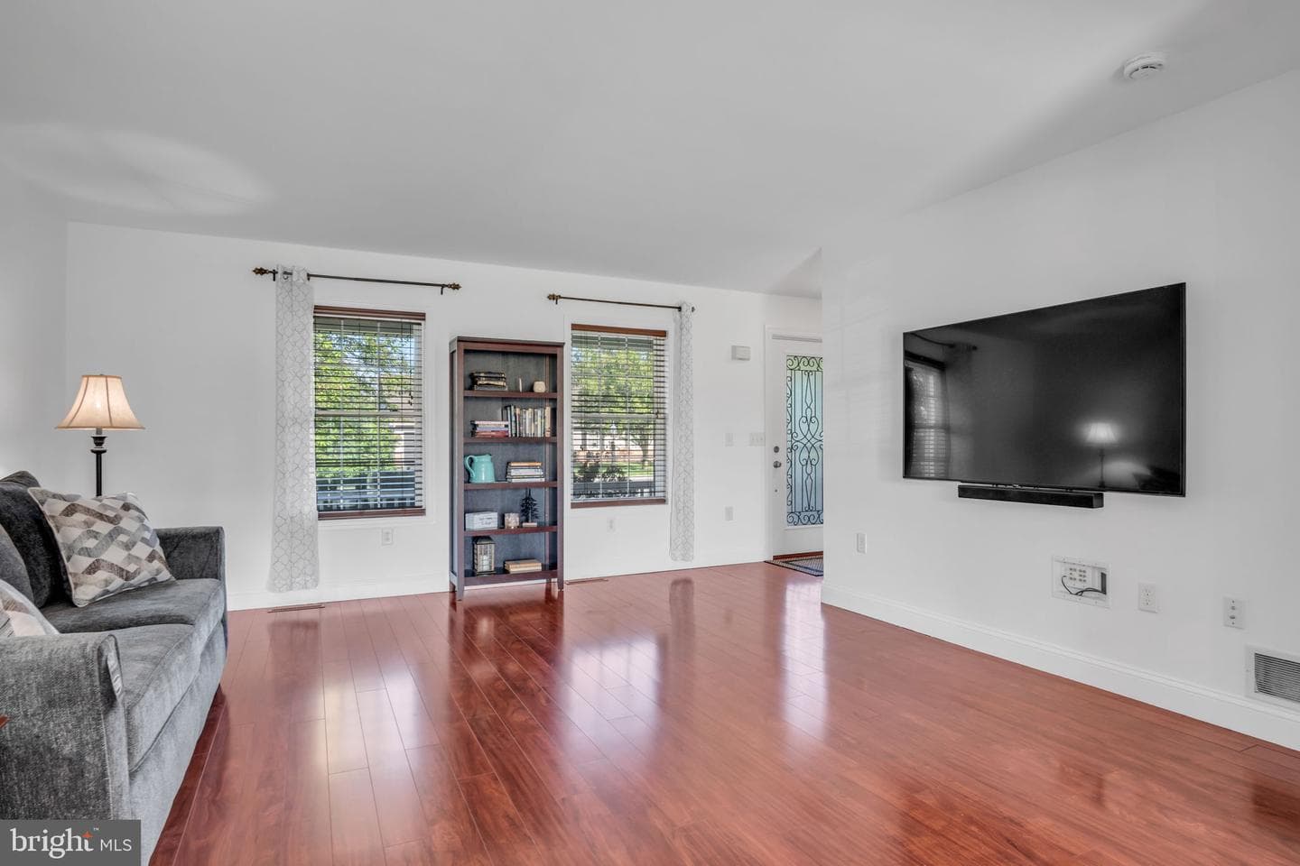 5 Meade Drive photo 3