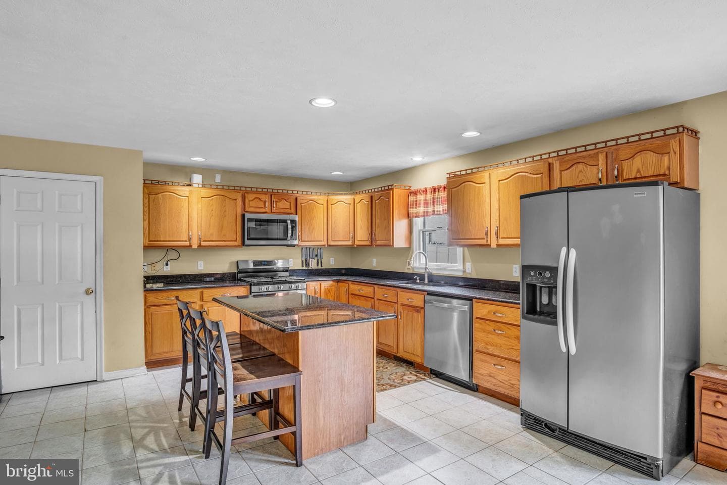 55 Ridge Avenue photo 6