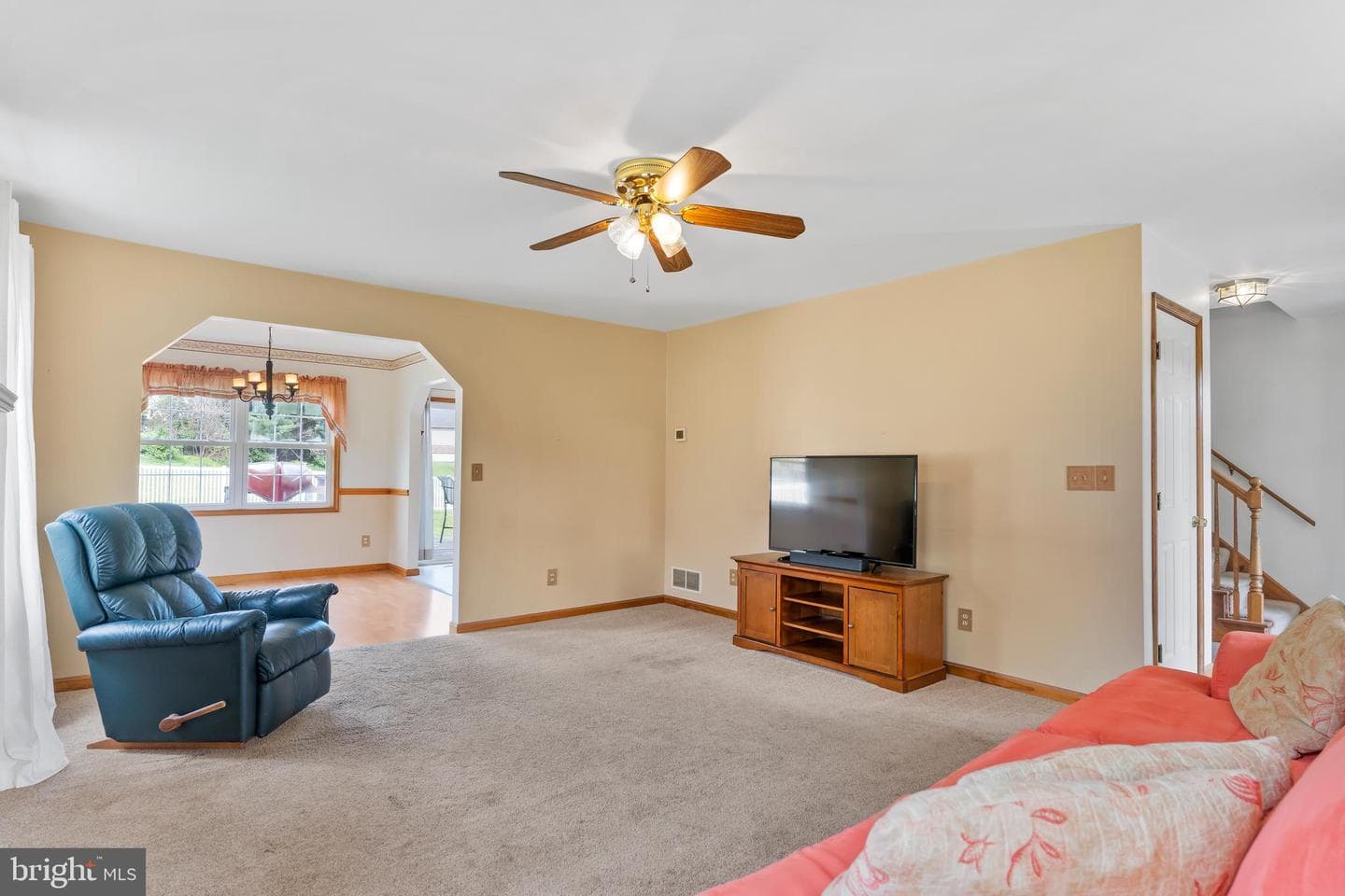 117 Woodview photo 10