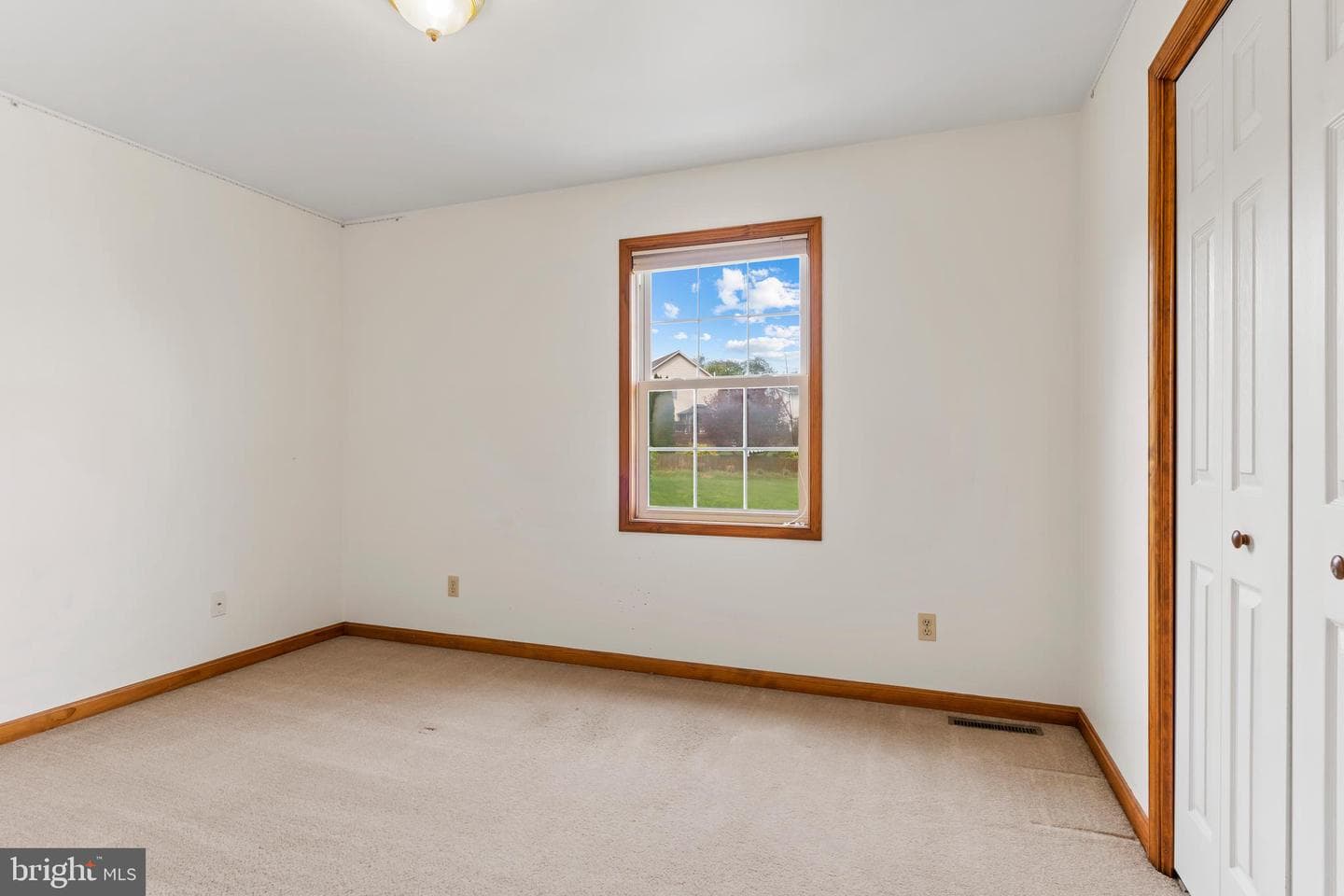 117 Woodview photo 19