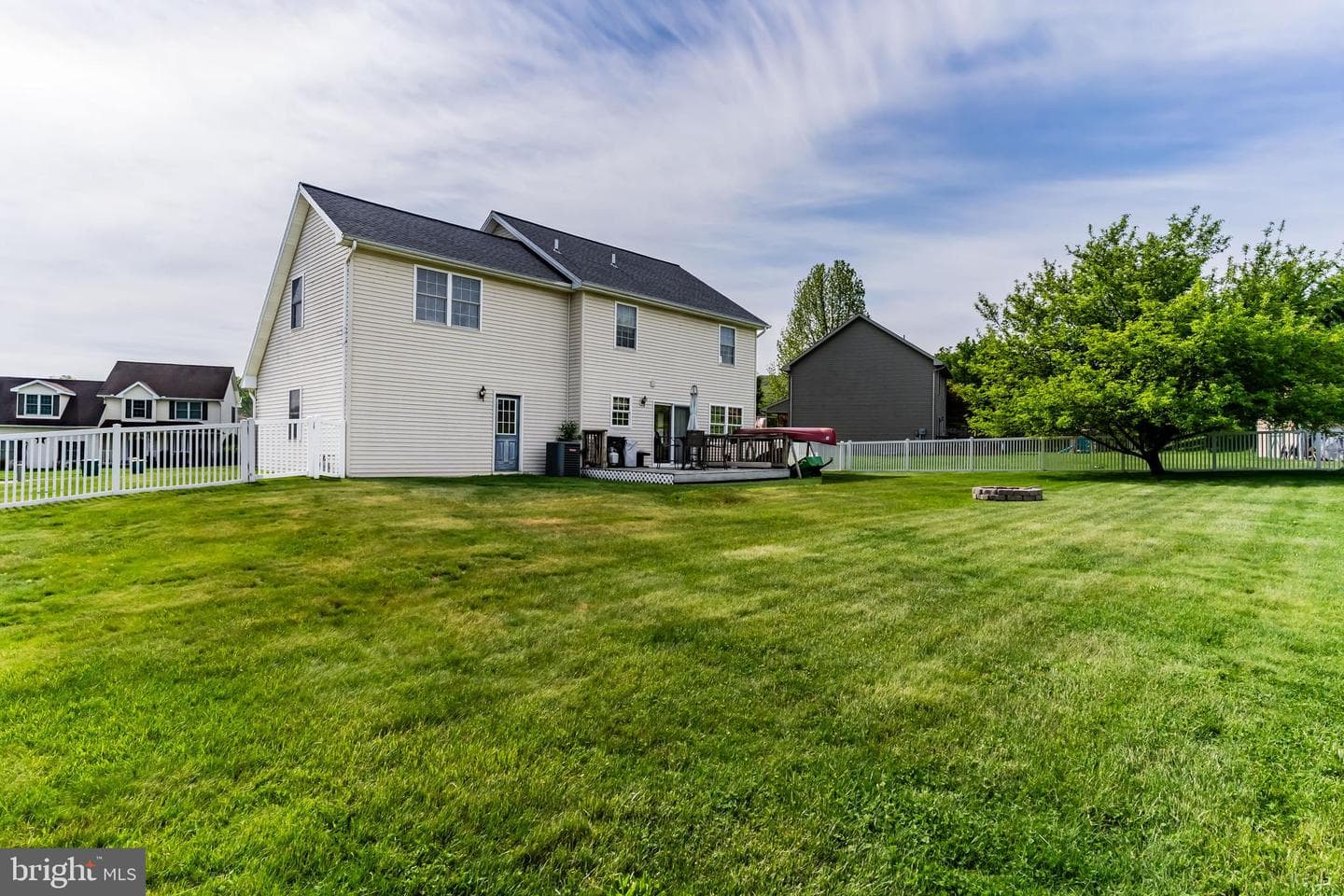 117 Woodview photo 30