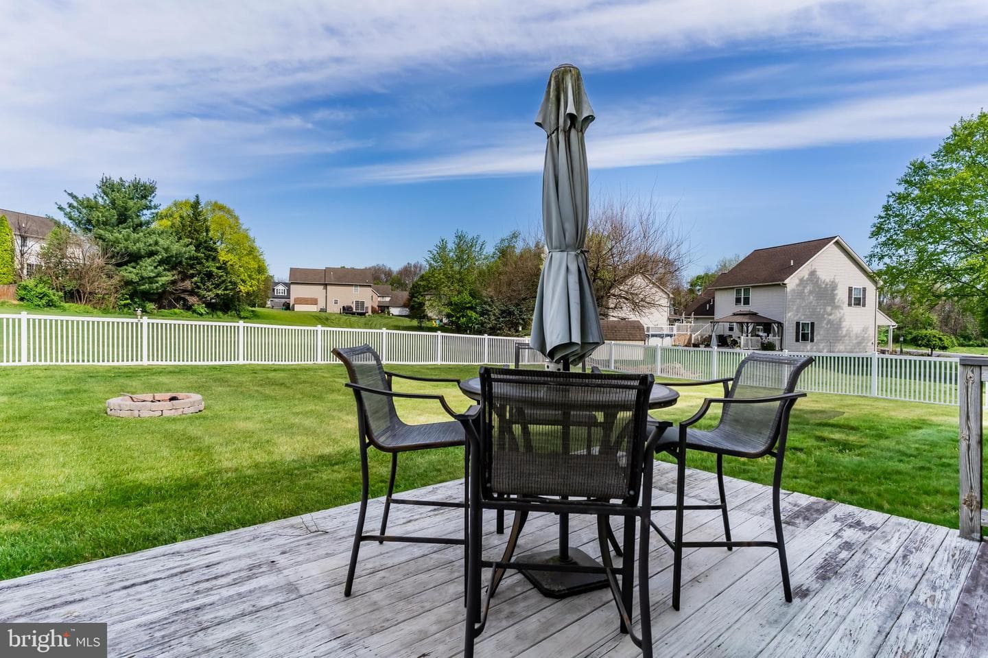 117 Woodview photo 31