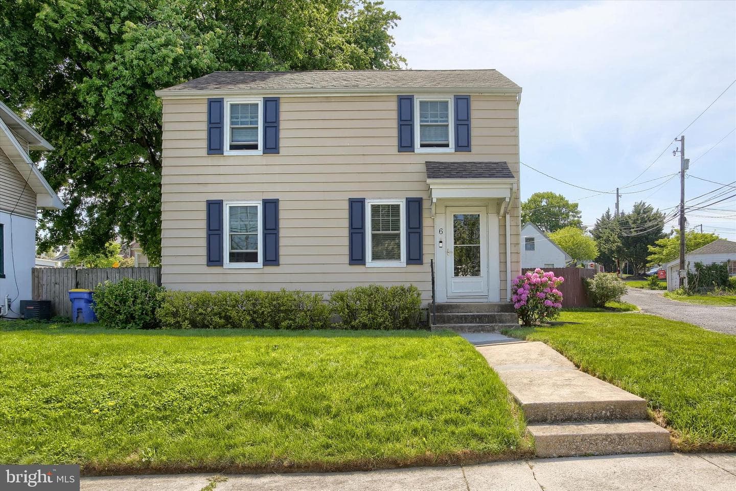 6 S 16th Street