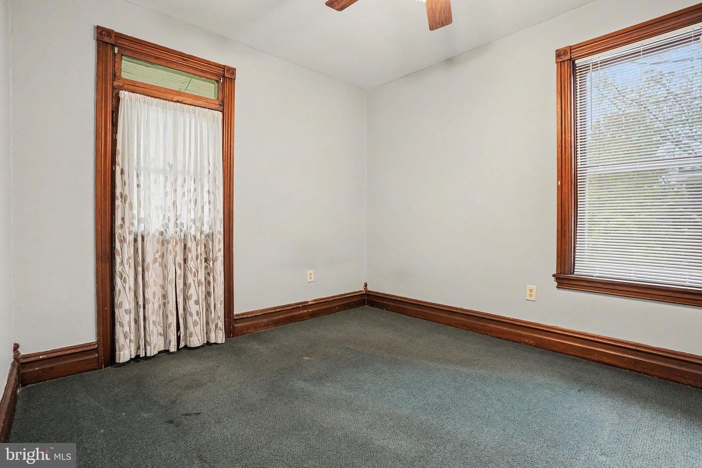 236 S West Street photo 15