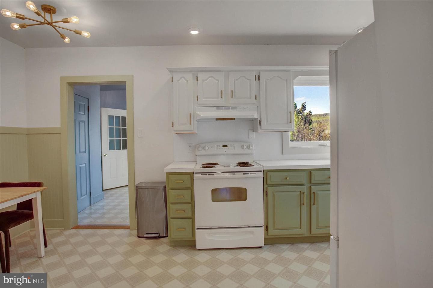 225 Pine Road photo 11