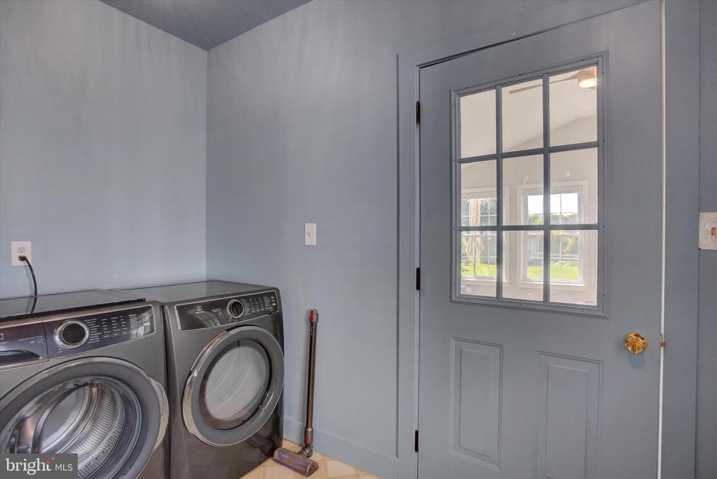 225 Pine Road photo 18