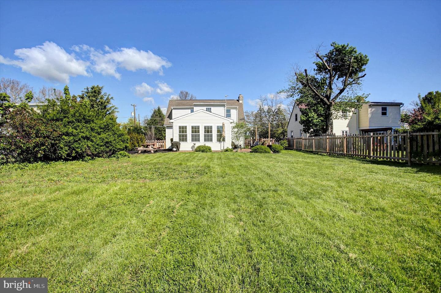 225 Pine Road photo 37