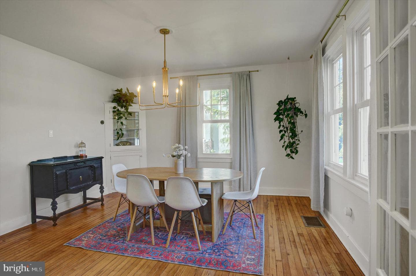 225 Pine Road photo 9