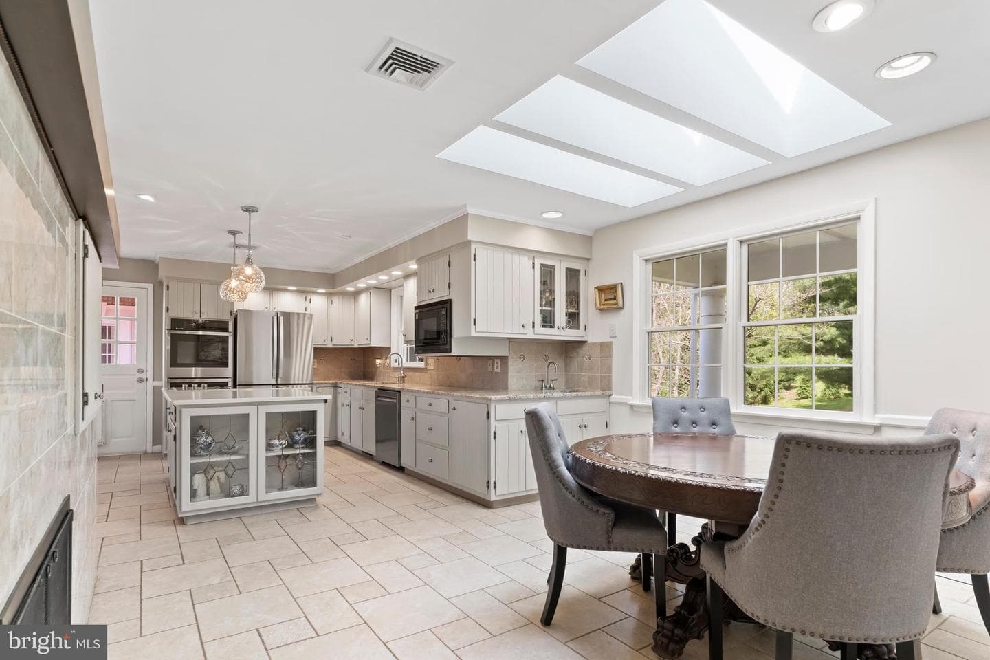3428 Lisburn Road photo 14