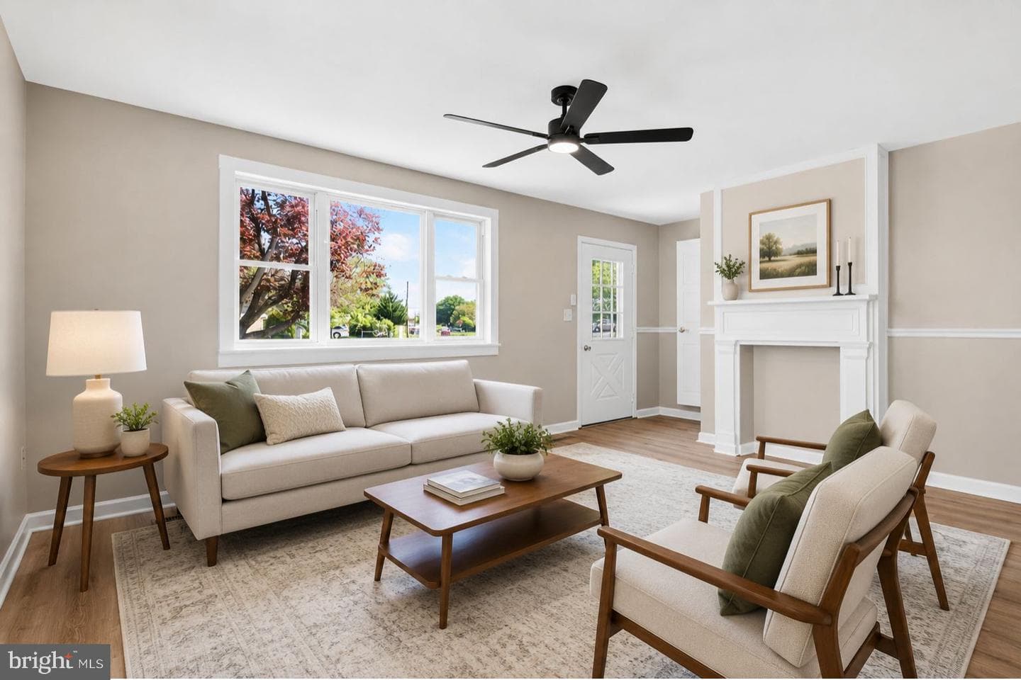 340 Charles Road photo 8