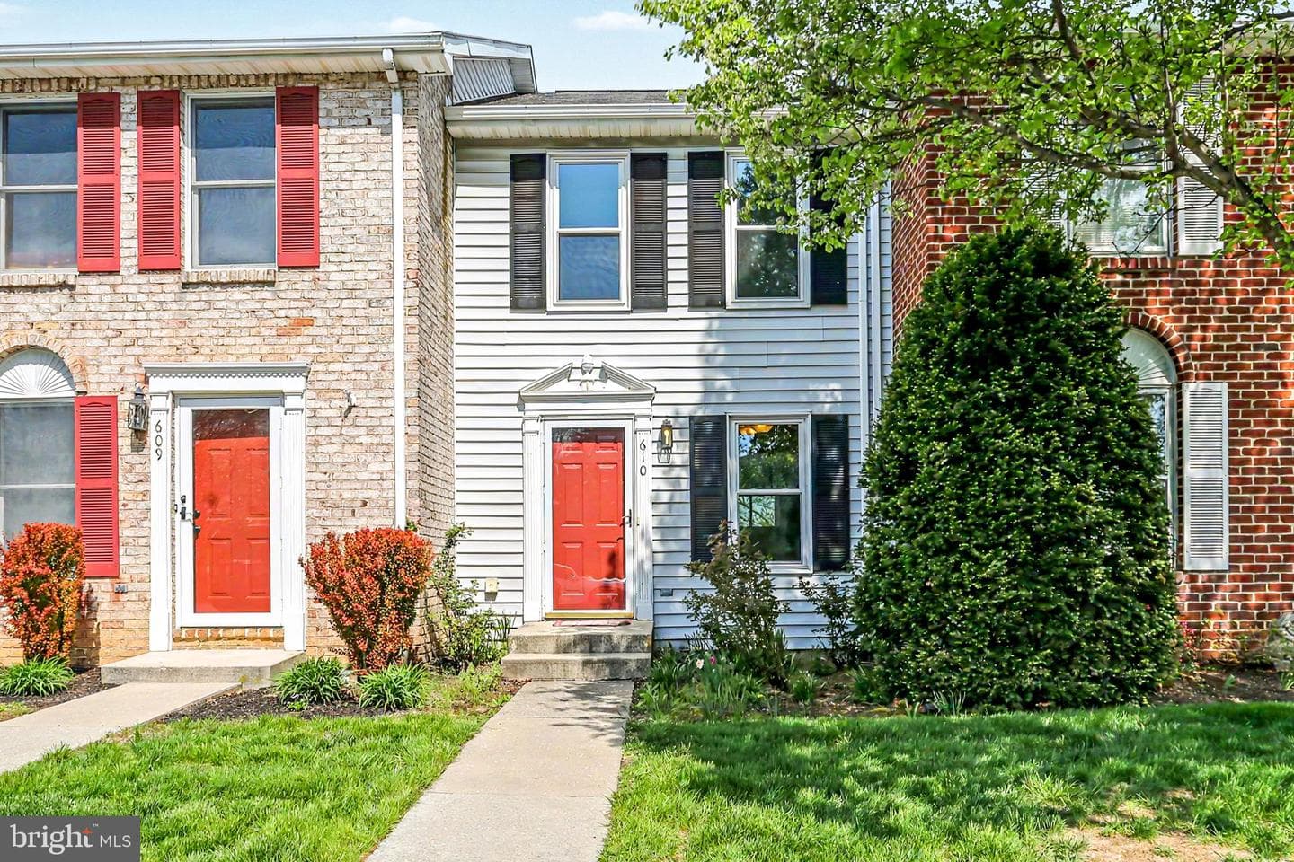 610 Colonial View Road