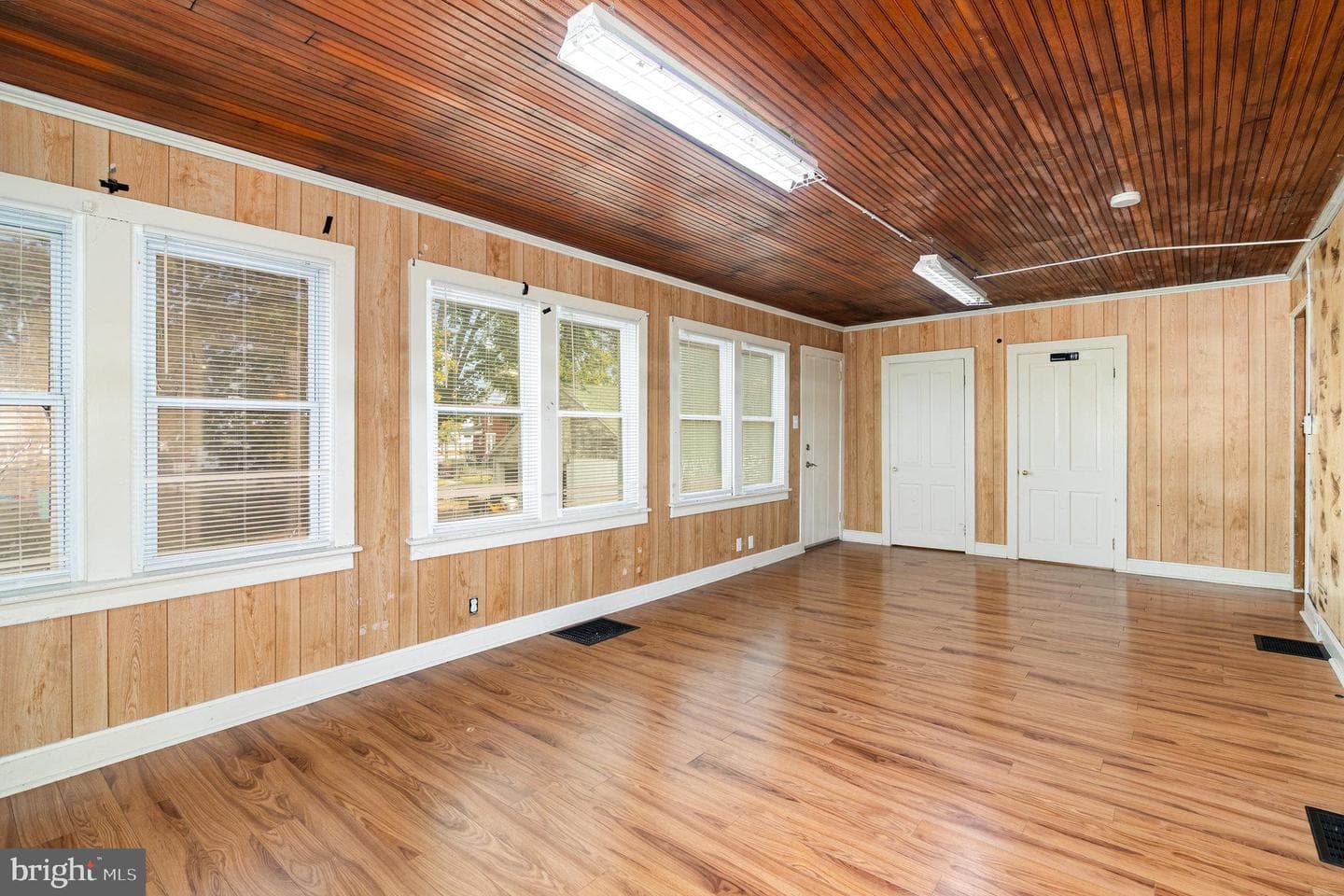 3311 Chestnut Street photo 5