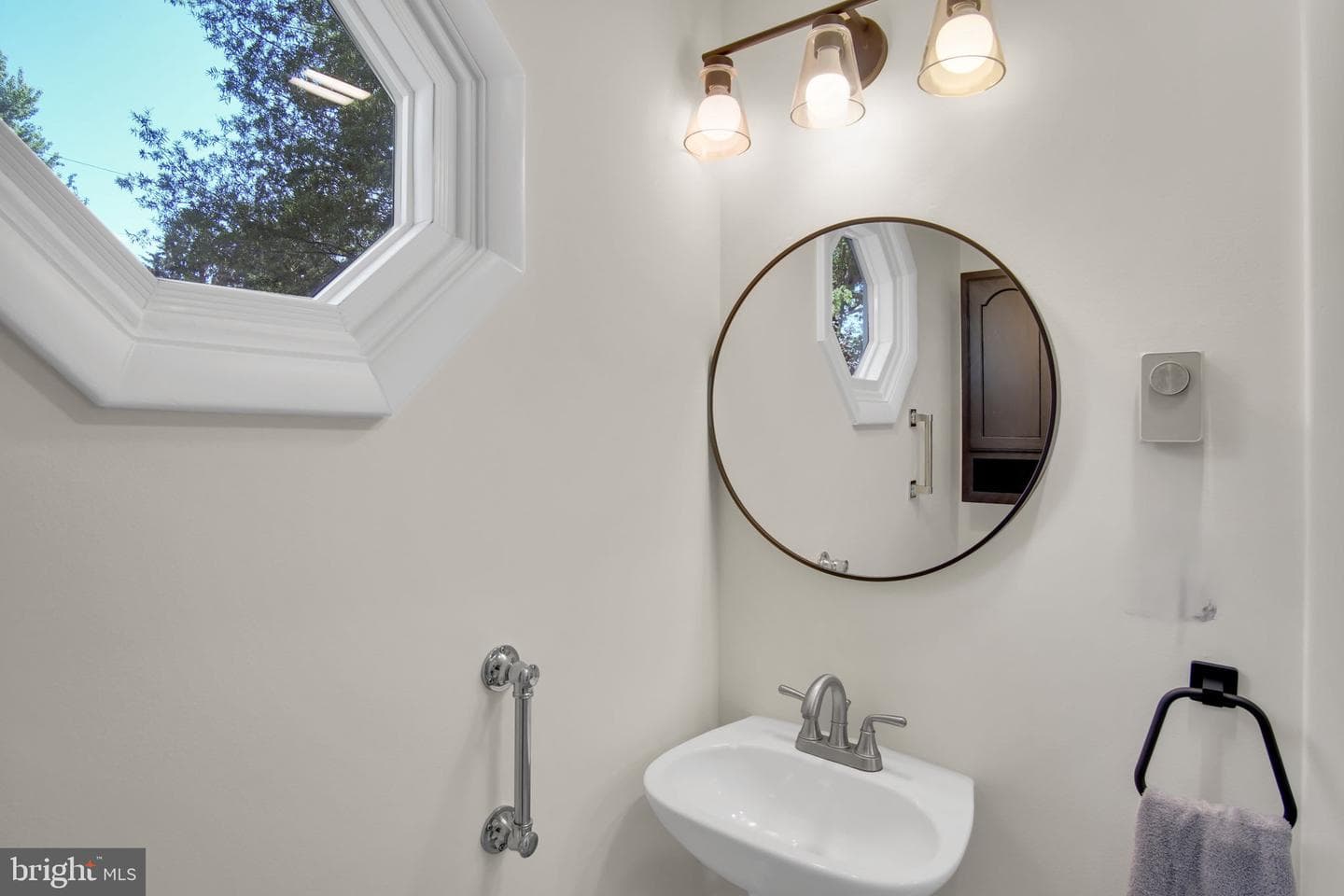 19 Hemlock Drive photo 30
