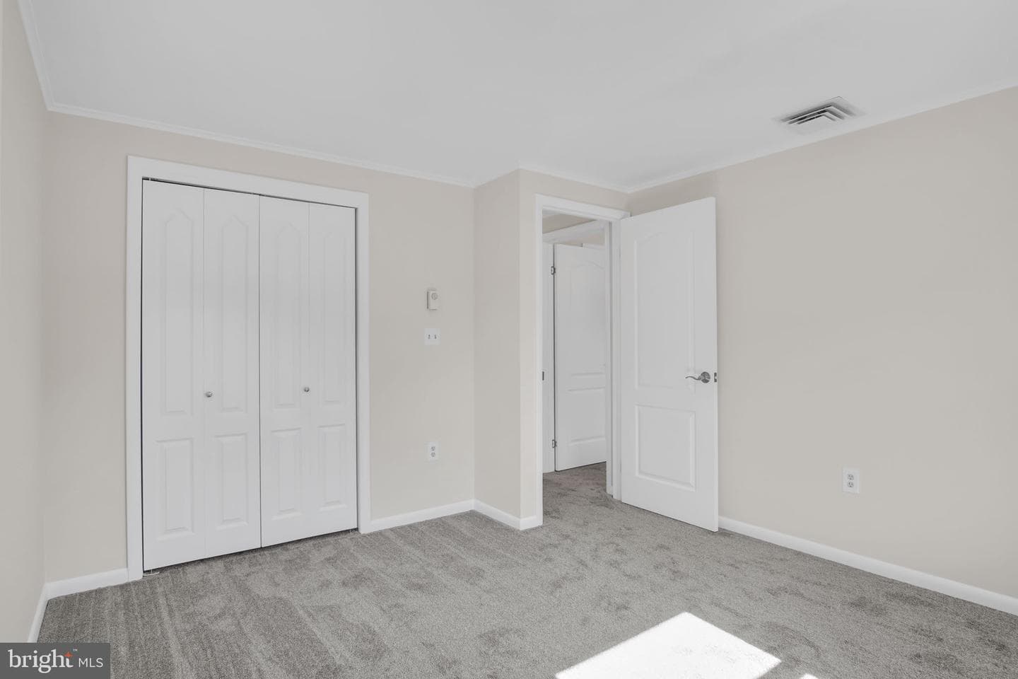 19 Hemlock Drive photo 34