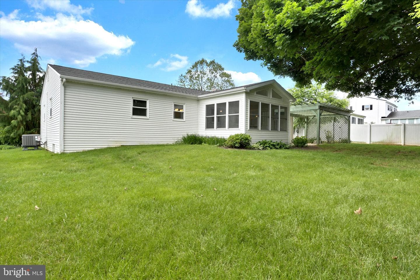 415 Alison Avenue photo 35