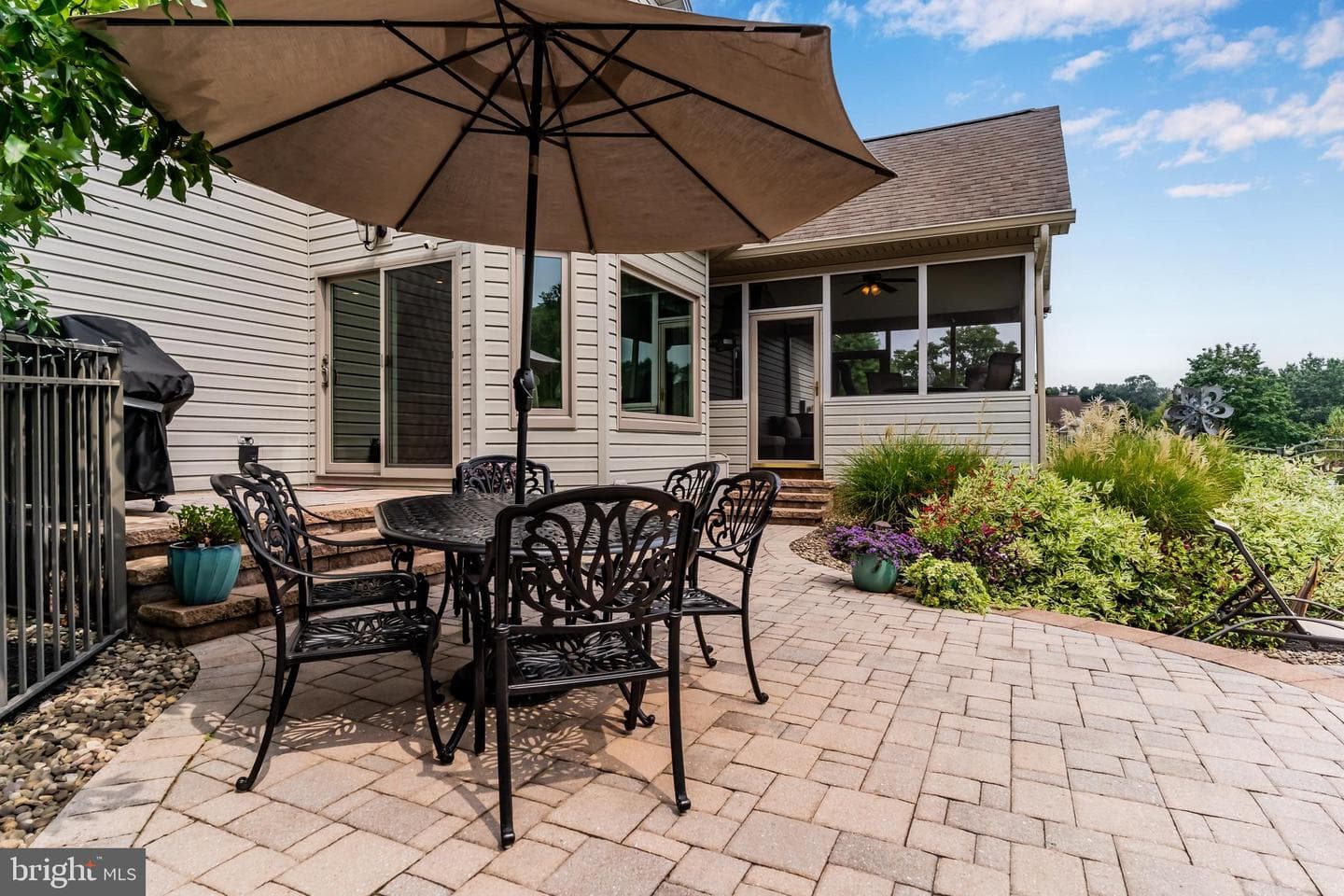 1826 Signal Hill Drive photo 8