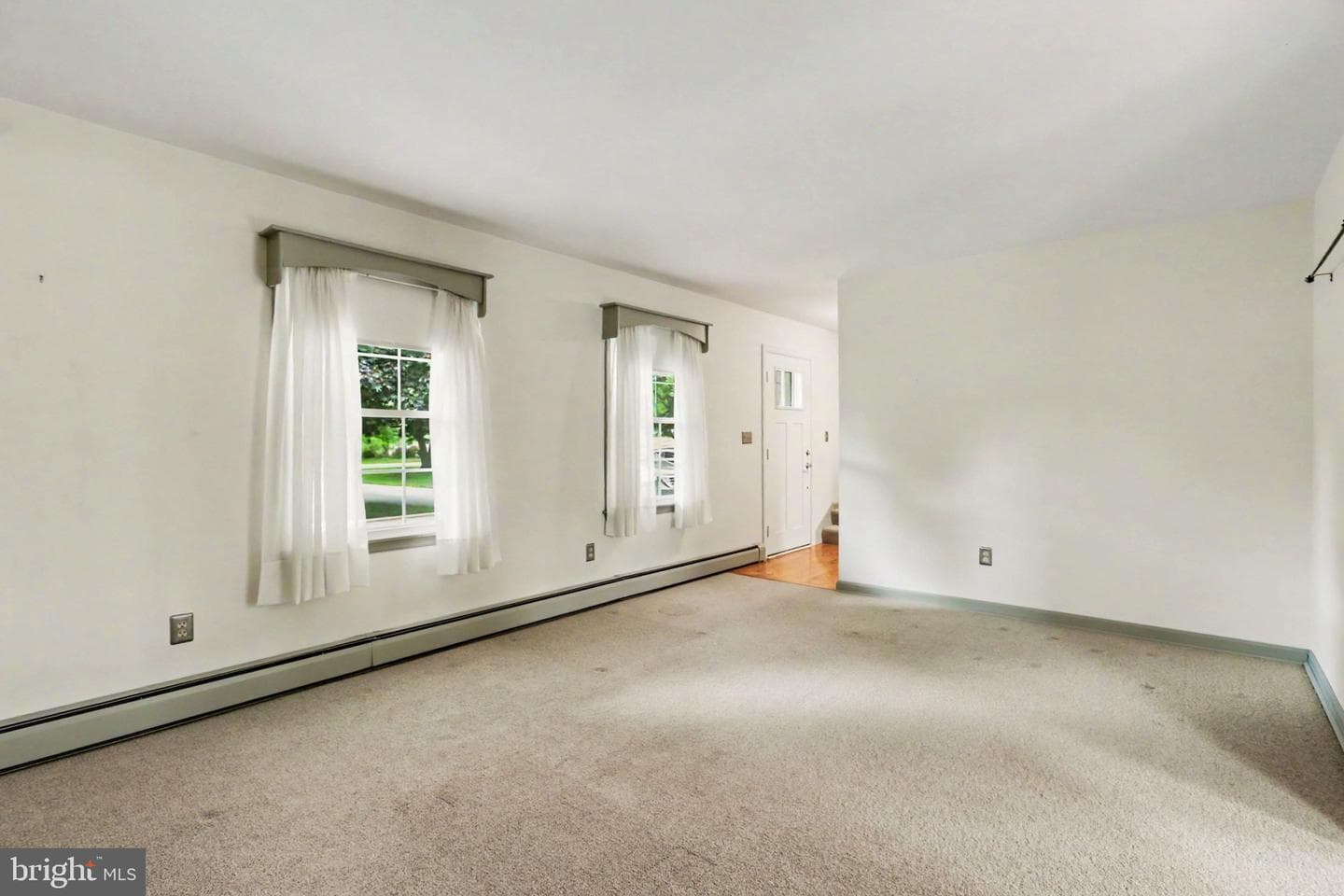 685 S Middlesex Road photo 2