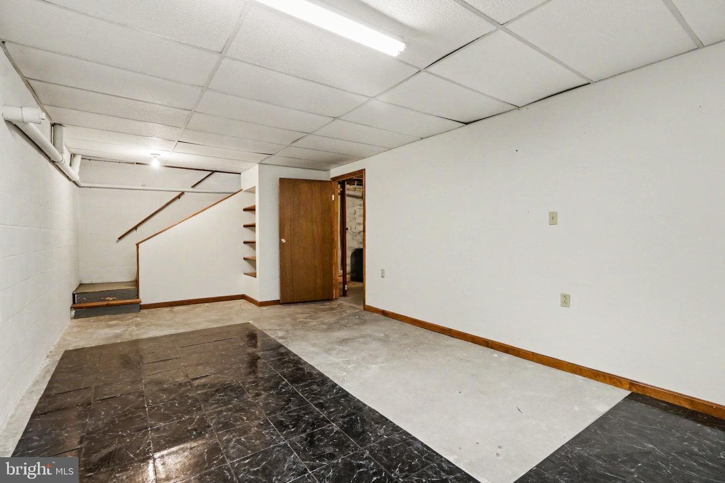 685 S Middlesex Road photo 22
