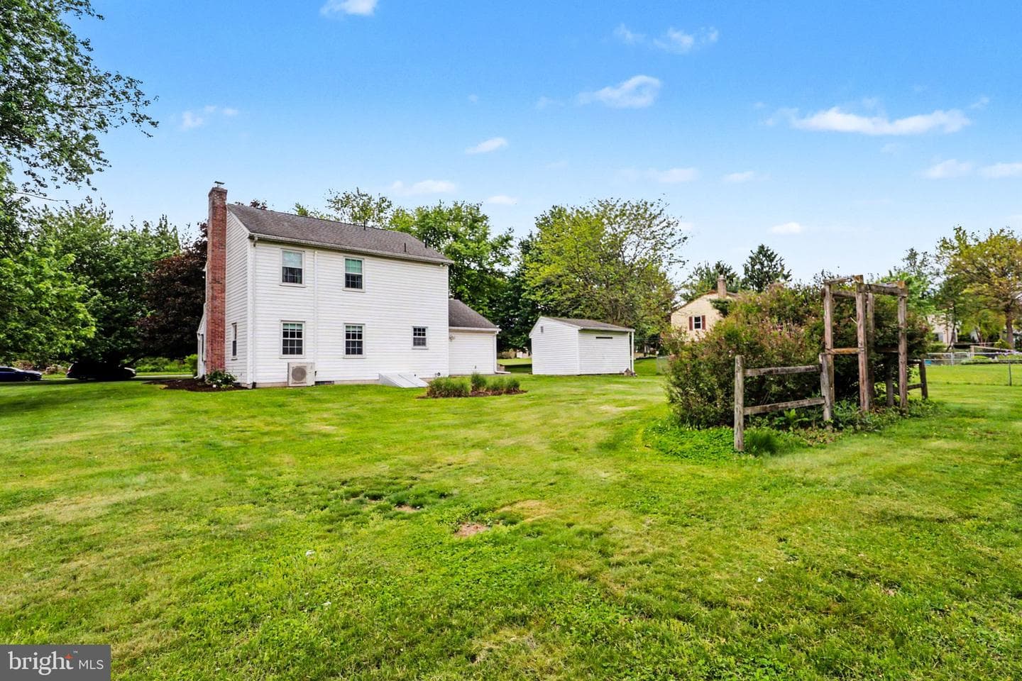 685 S Middlesex Road photo 29