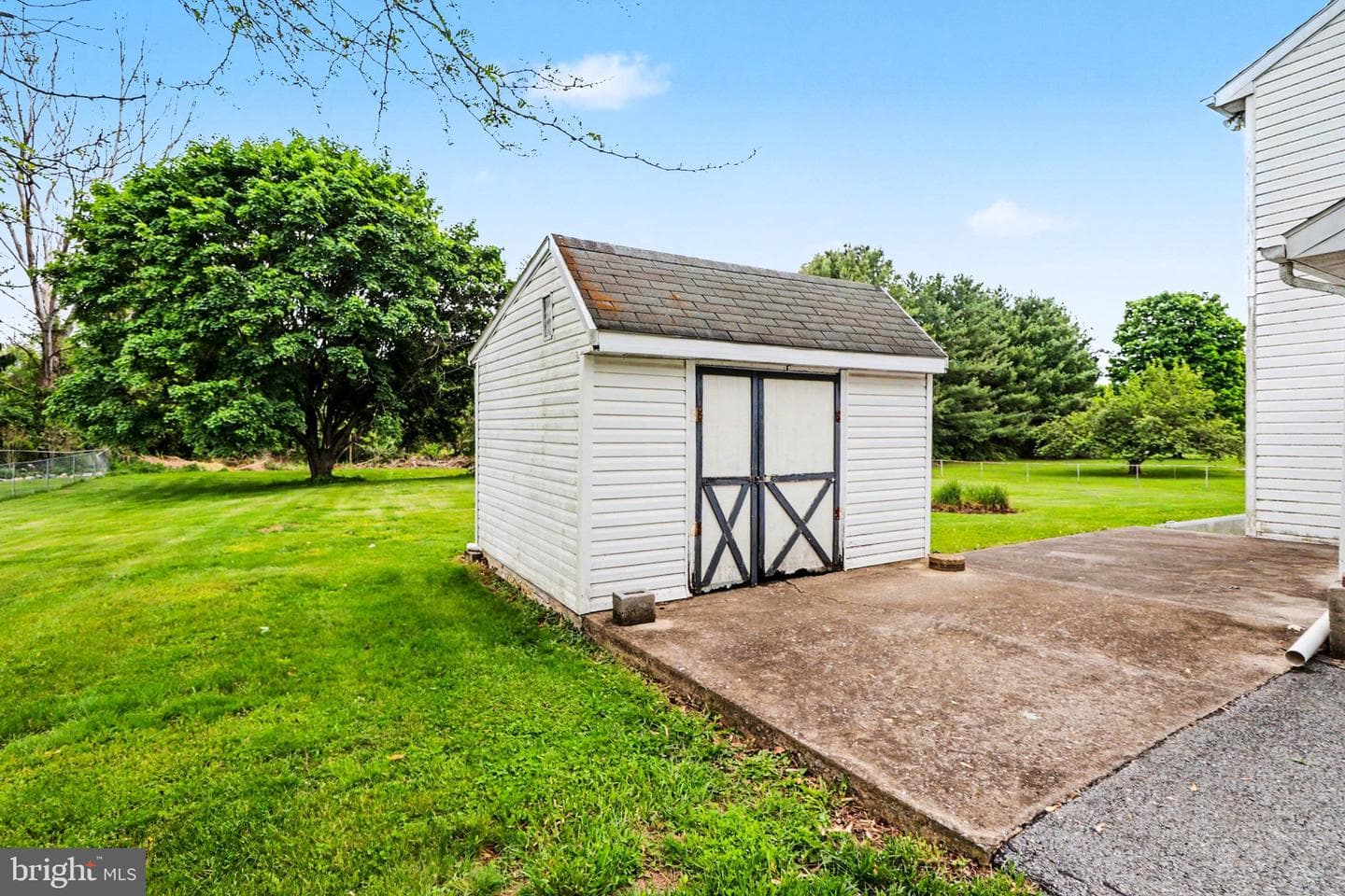 685 S Middlesex Road photo 31