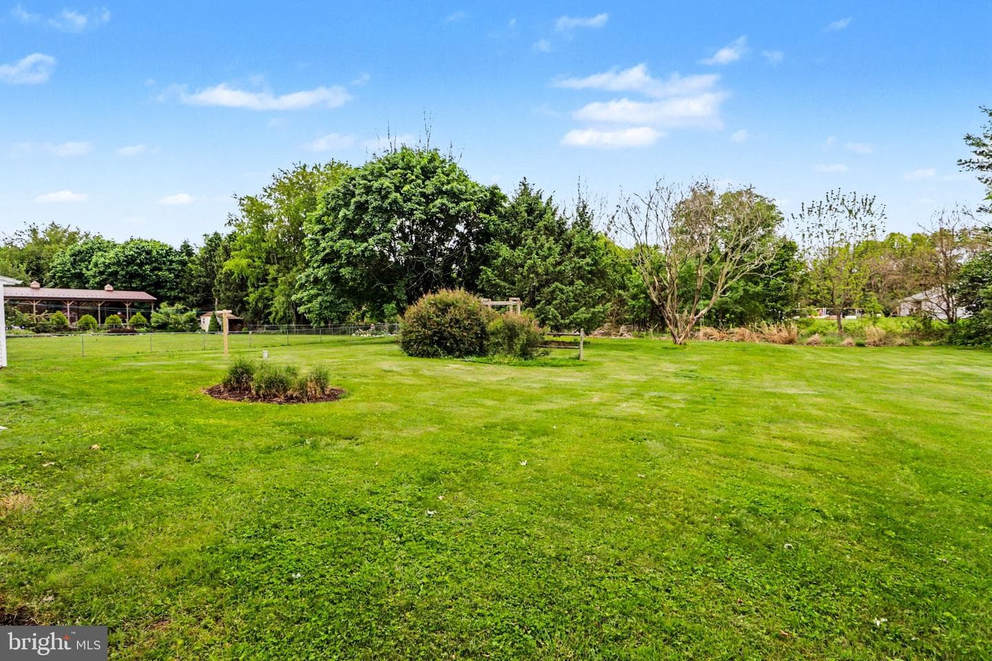 685 S Middlesex Road photo 33