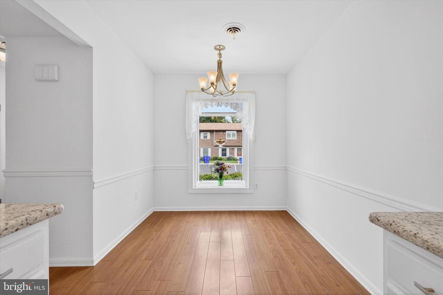 68 Drexel Place photo 5