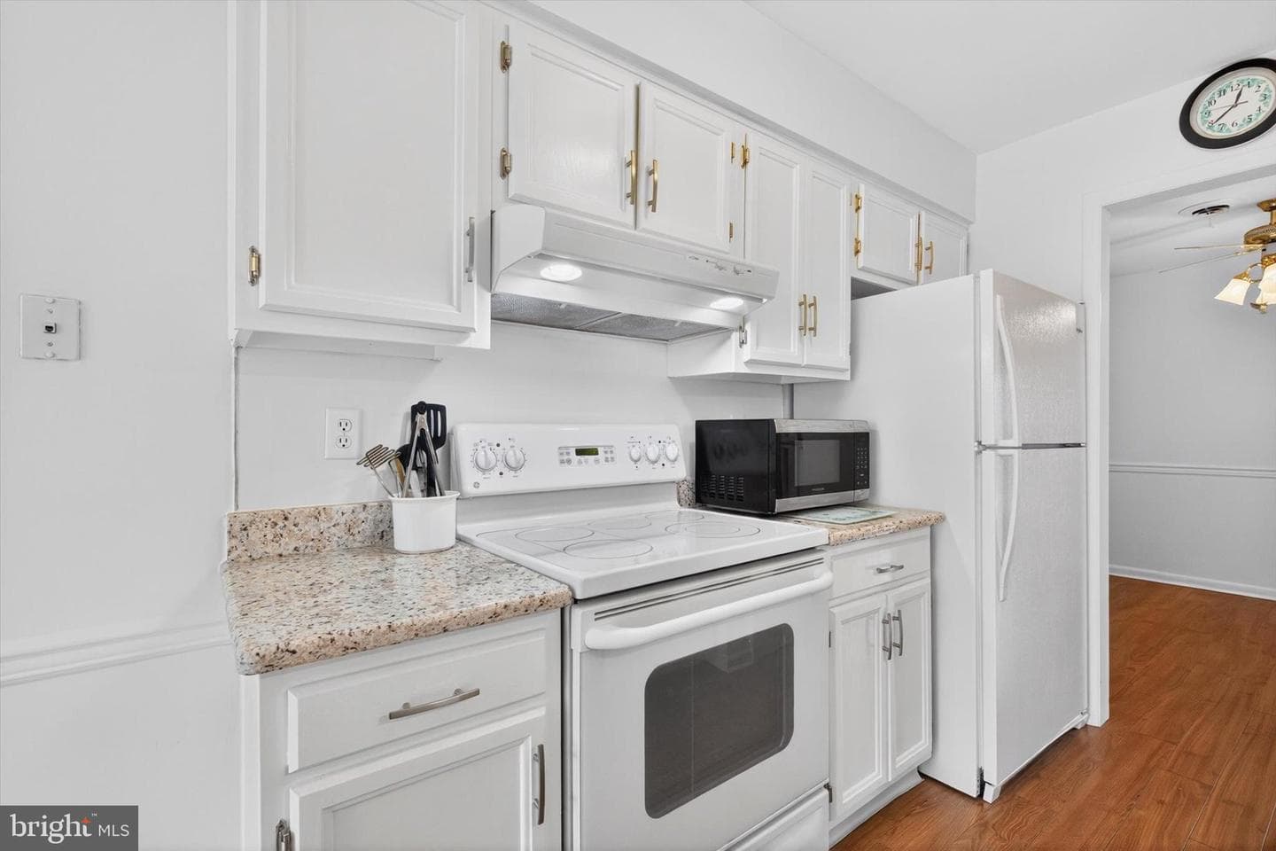 68 Drexel Place photo 8