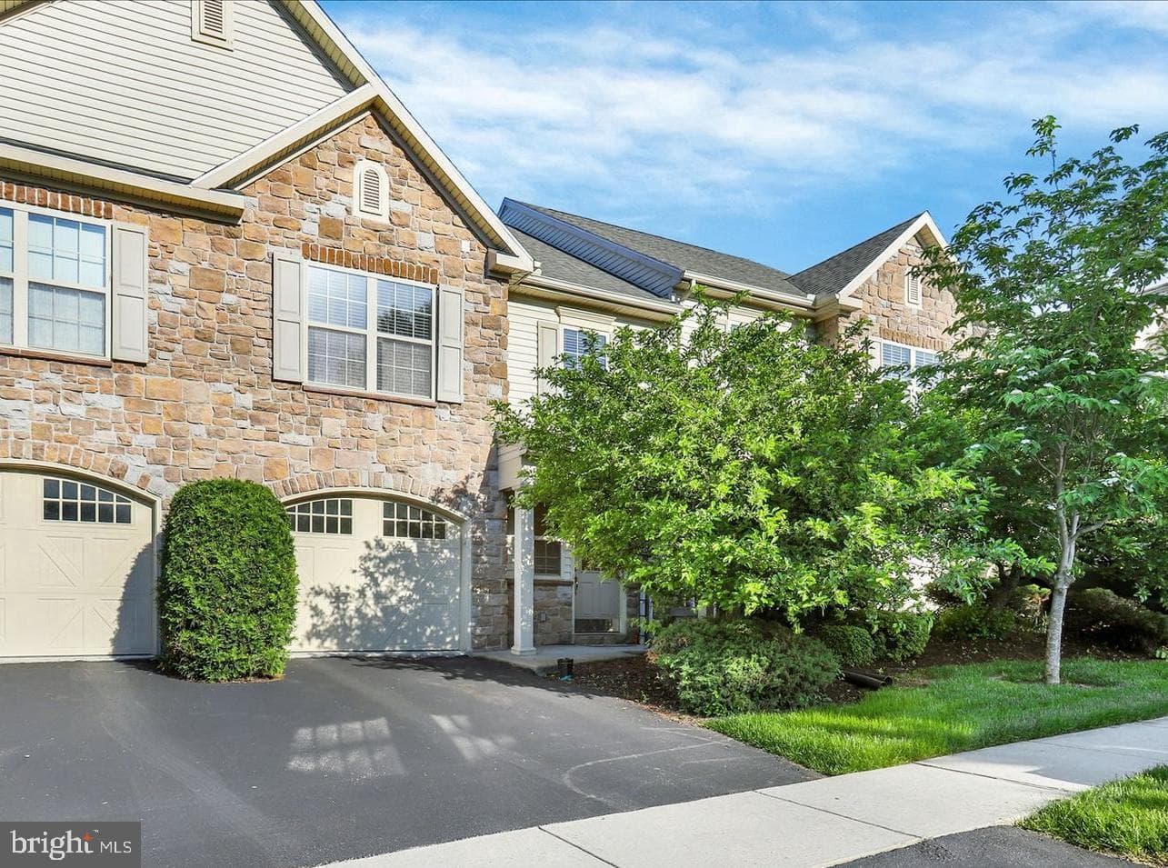 473 Nursery Dr N photo 2