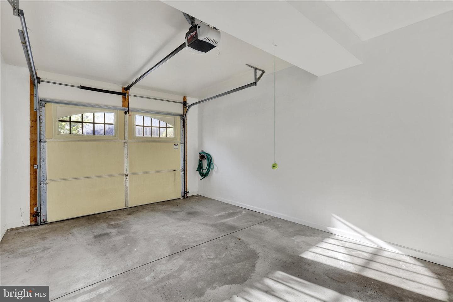 473 Nursery Dr N photo 23