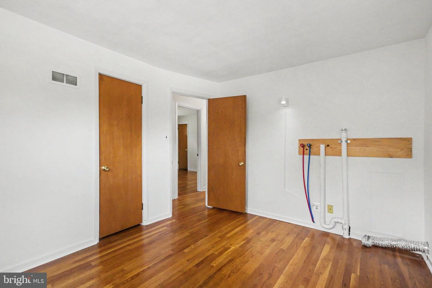 44 Oak Avenue photo 14