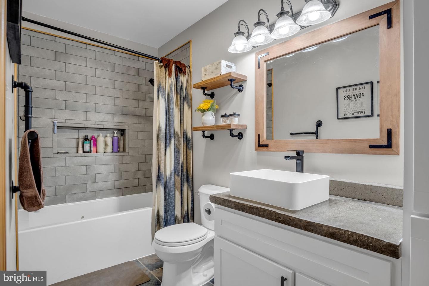 488 Petersburg Road photo 16