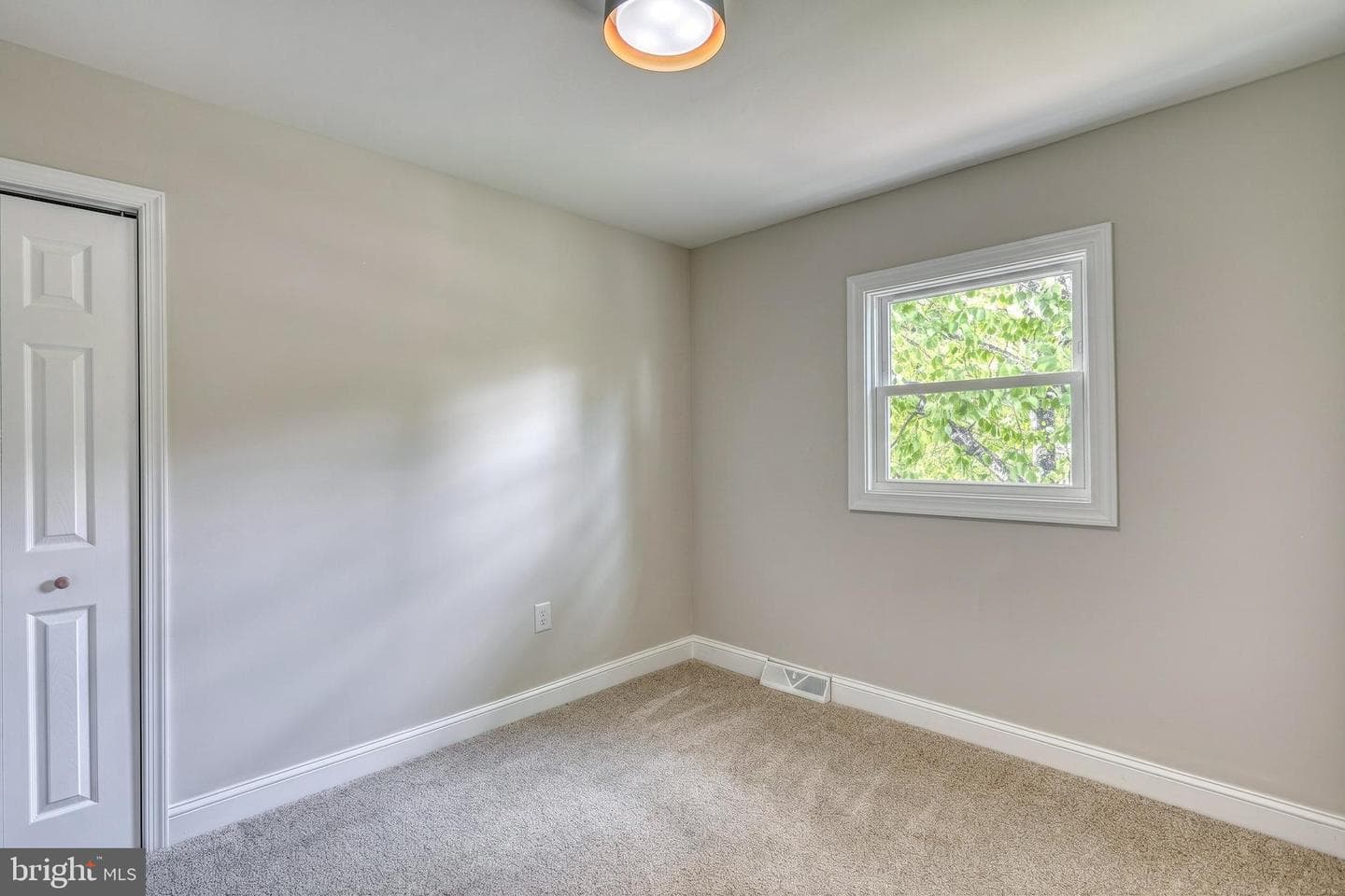 421 Fairway Drive photo 29