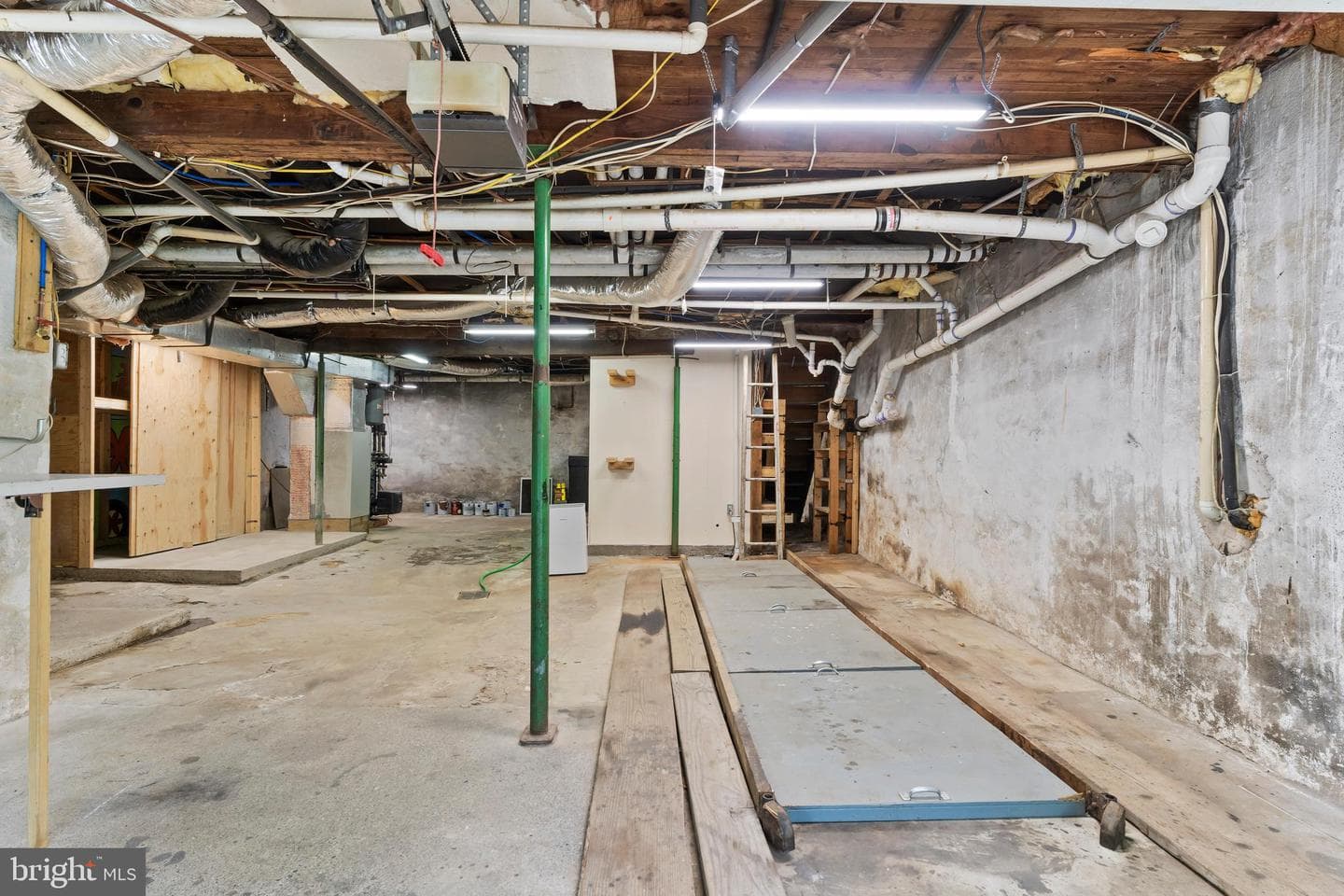 120 Yates St photo 43