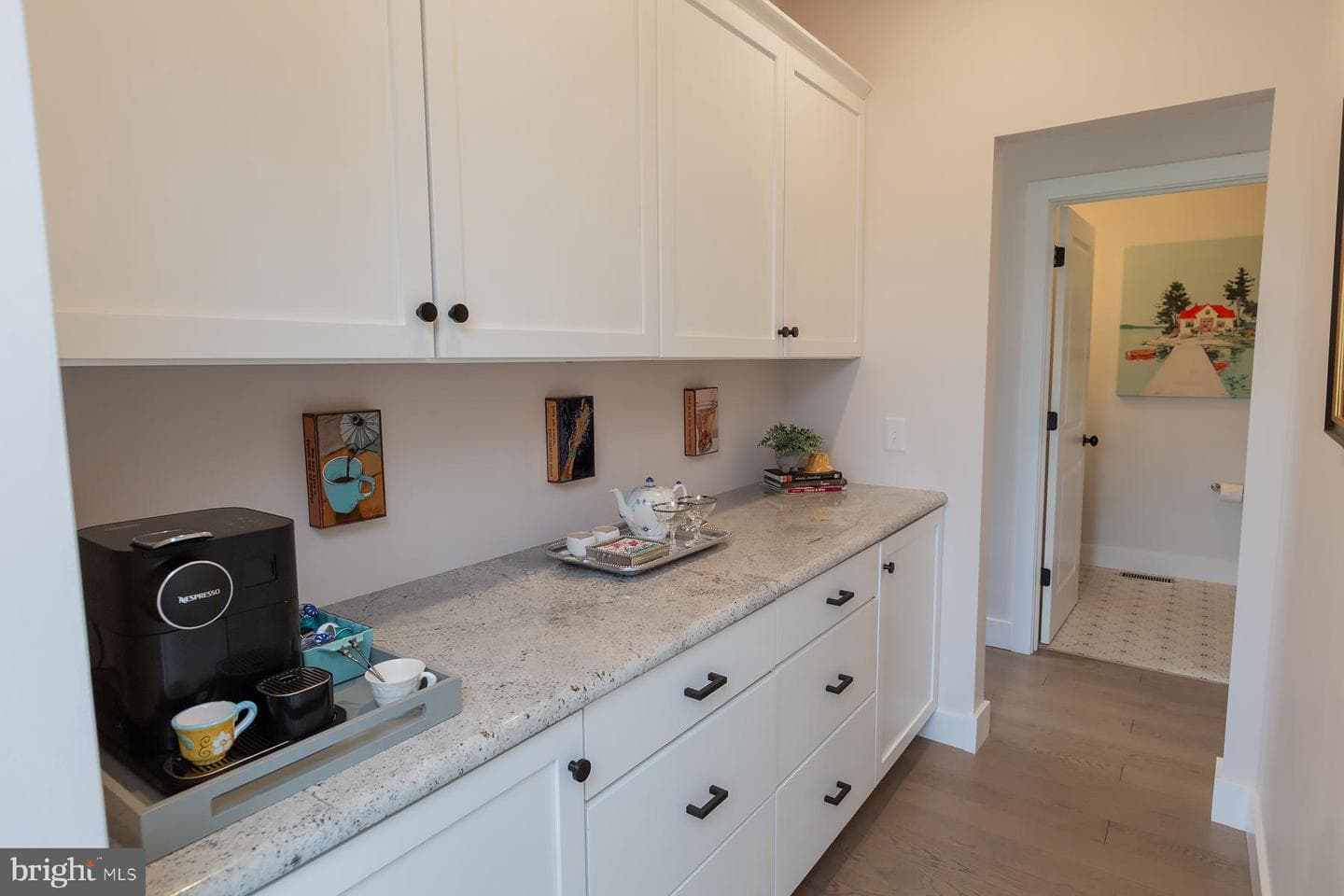 4 Walton Drive photo 21