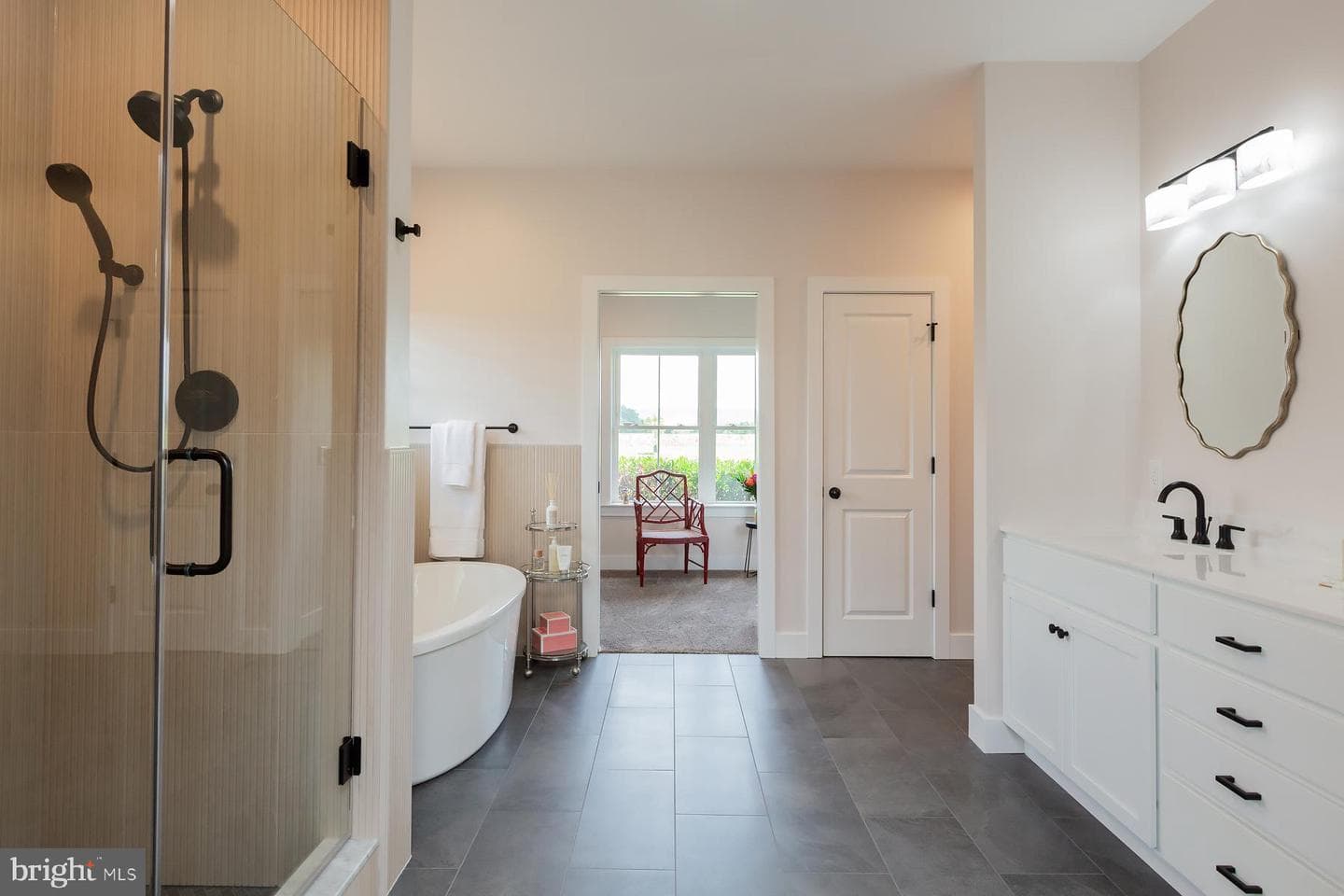 4 Walton Drive photo 25